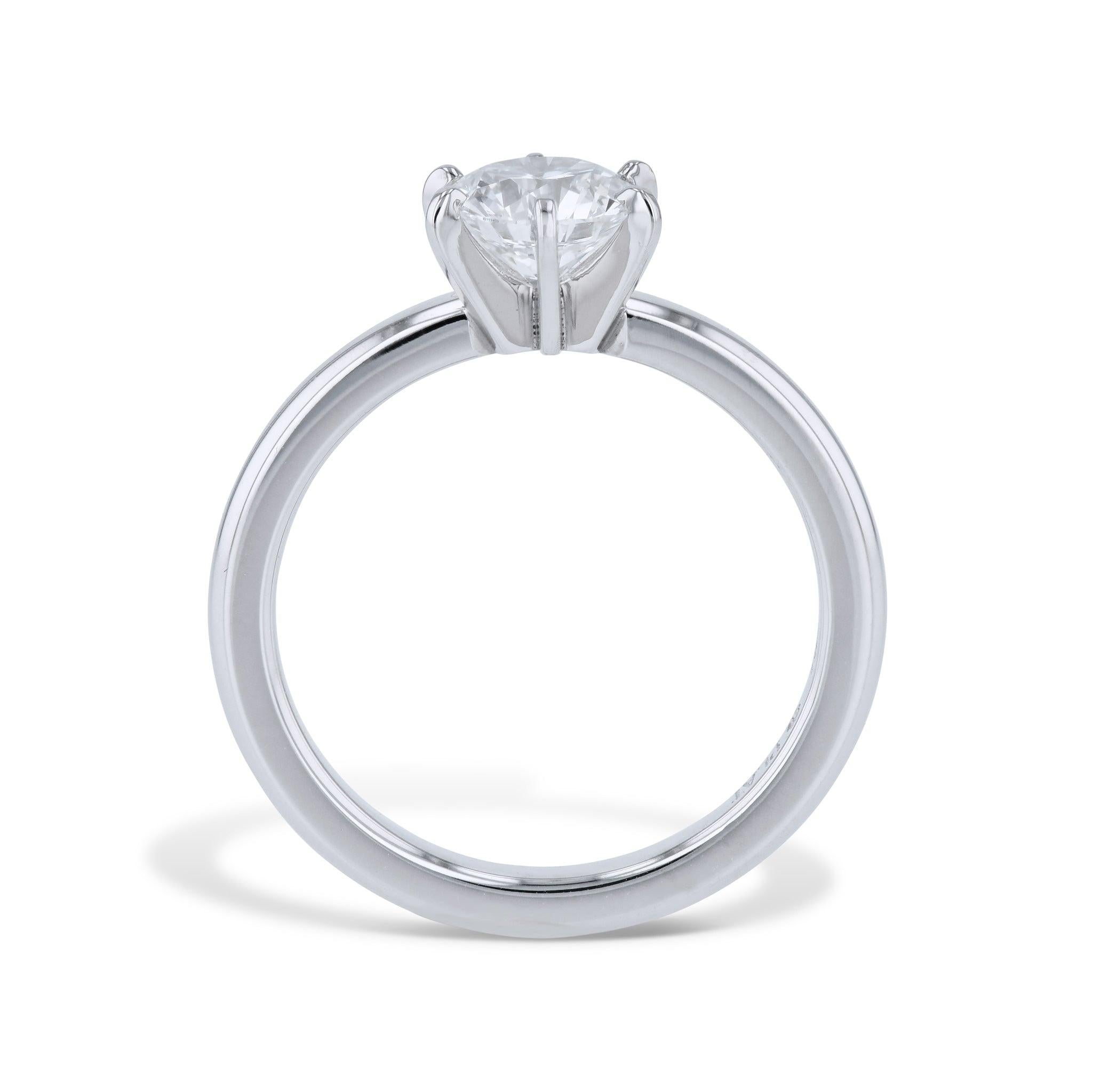 Taille ronde Bague de fiançailles en platine avec diamant rond de 1,02 carat en vente
