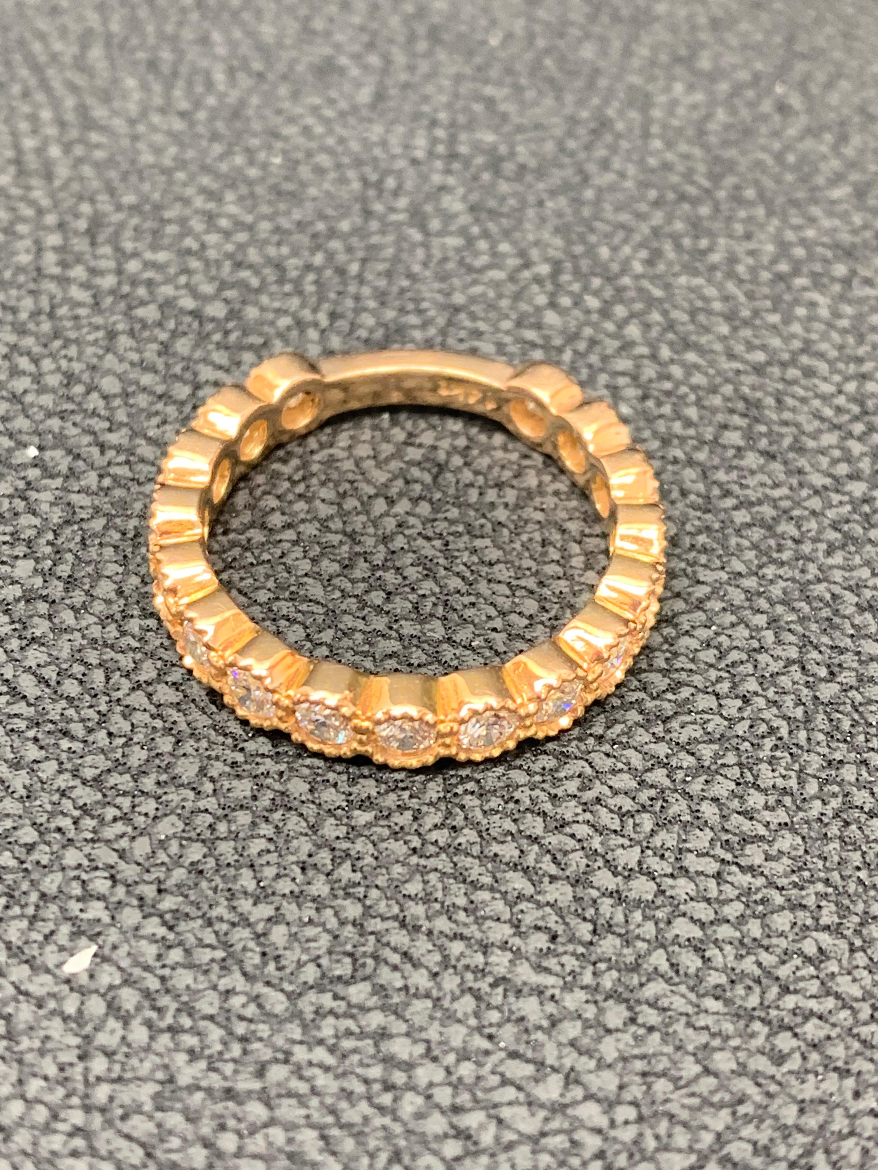 1.02 Carat Round Diamond Wedding Band in 14K Rose Gold For Sale 1