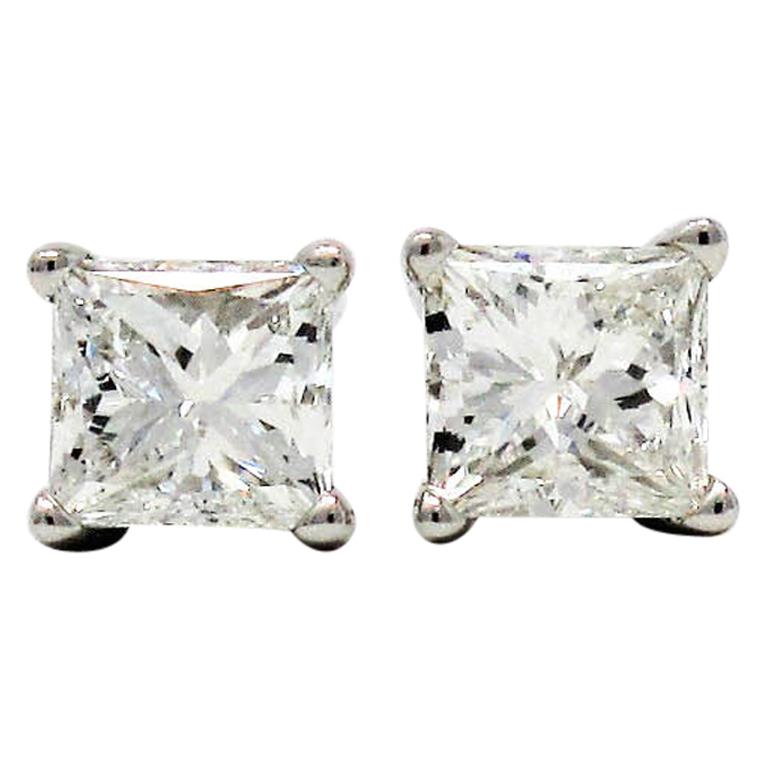 1.02 Carat Total Princess Cut Solitaire Diamond Stud Earrings in Platinum VS1