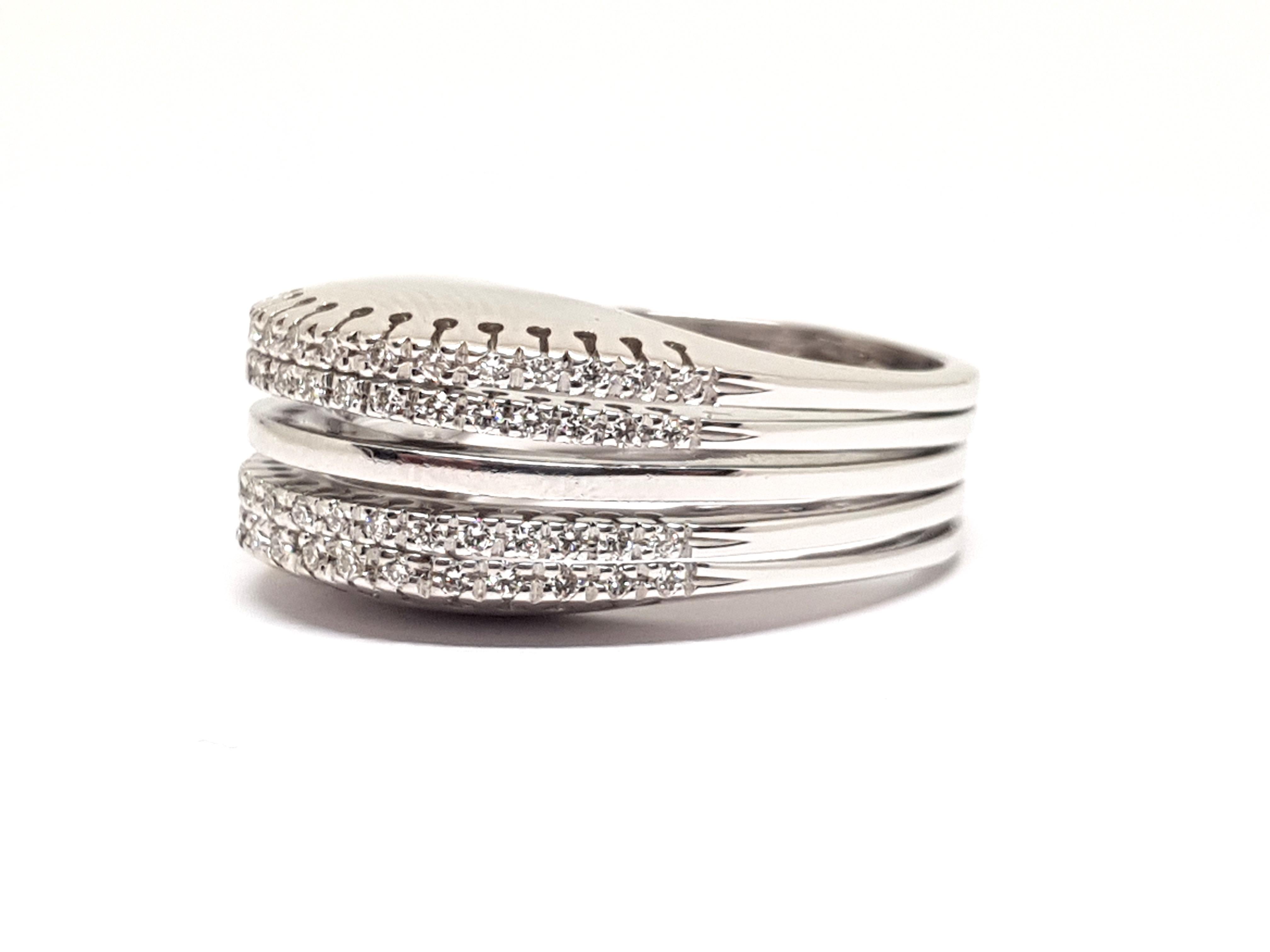 1.02 Carat White Gold Diamond Cocktail Ring In New Condition For Sale In Antwerp, BE