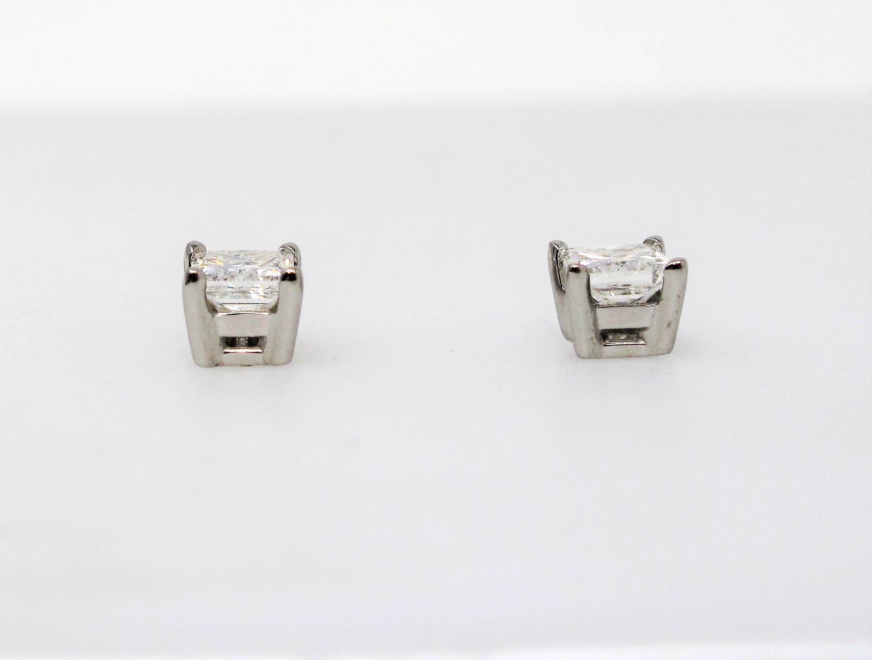 1.02 Carat Total Princess Cut Solitaire Diamond Stud Earrings in Platinum VS1 4