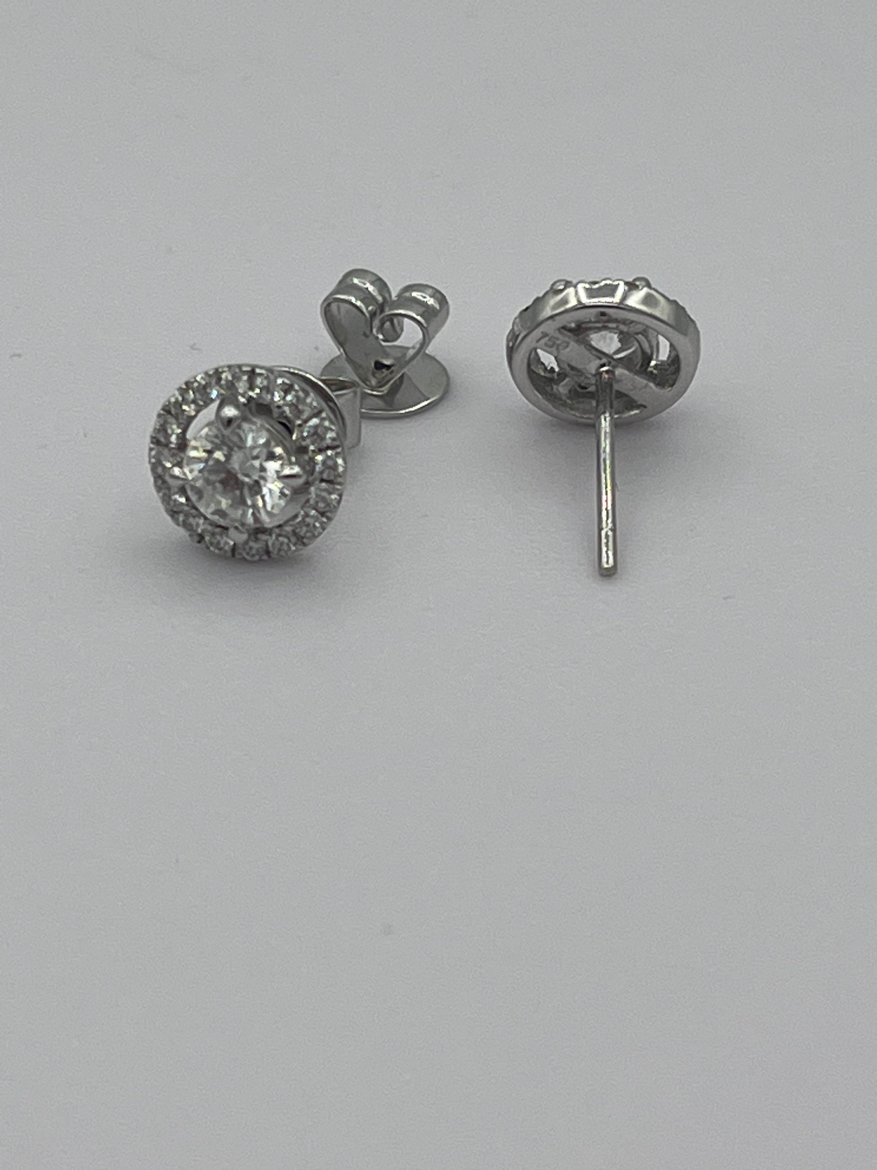 Women's or Men's 1.02ct + 0.35ct Diamond Earrings Stud 18 Karat White Gold For Sale