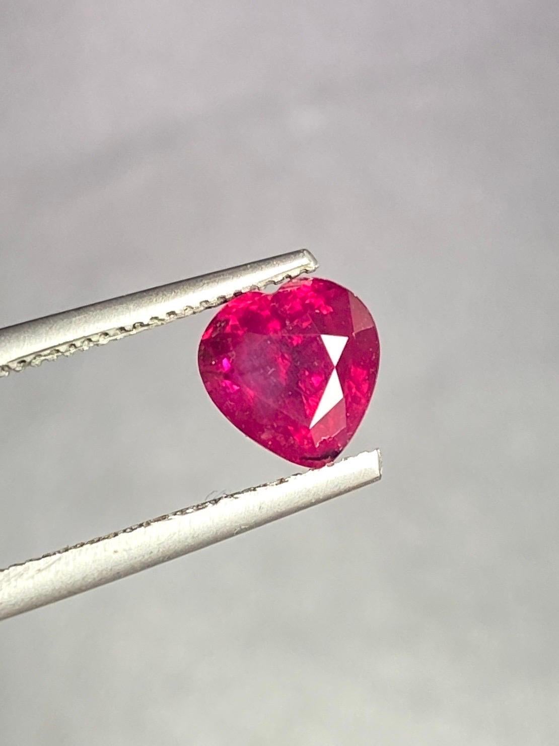 1.02 Ct AIGS Certificate Unheated Burma Ruby Pigeon Blood color For Sale 2