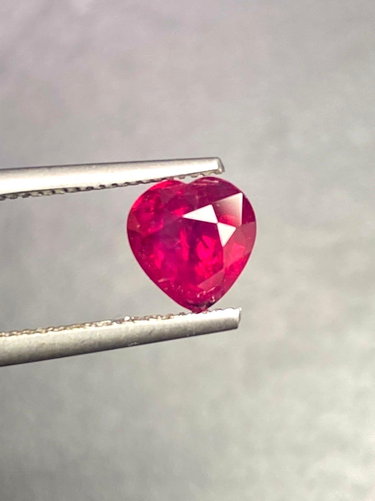 1.02 Ct AIGS Certificate Unheated Burma Ruby Pigeon Blood color For Sale 4