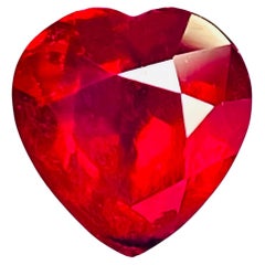 1.02 Ct AIGS Certificate Burma Ruby Unheated Pigeon Blood color (couleur sang de pigeon)