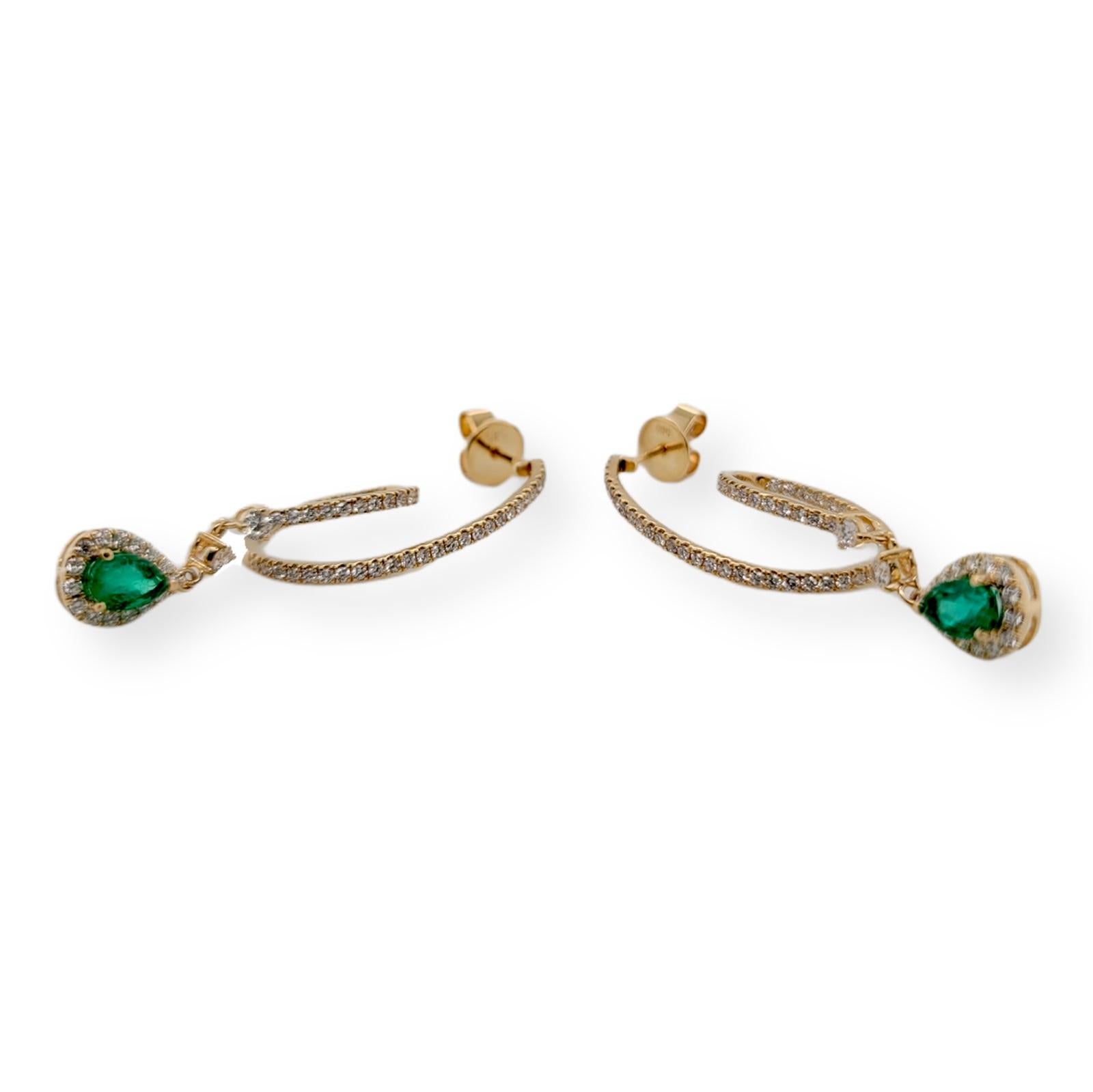 Round Cut 1.02 Ct Colombian Emerald & 1.04 Ct Diamonds in 14k Yellow Gold Drop Earrings For Sale