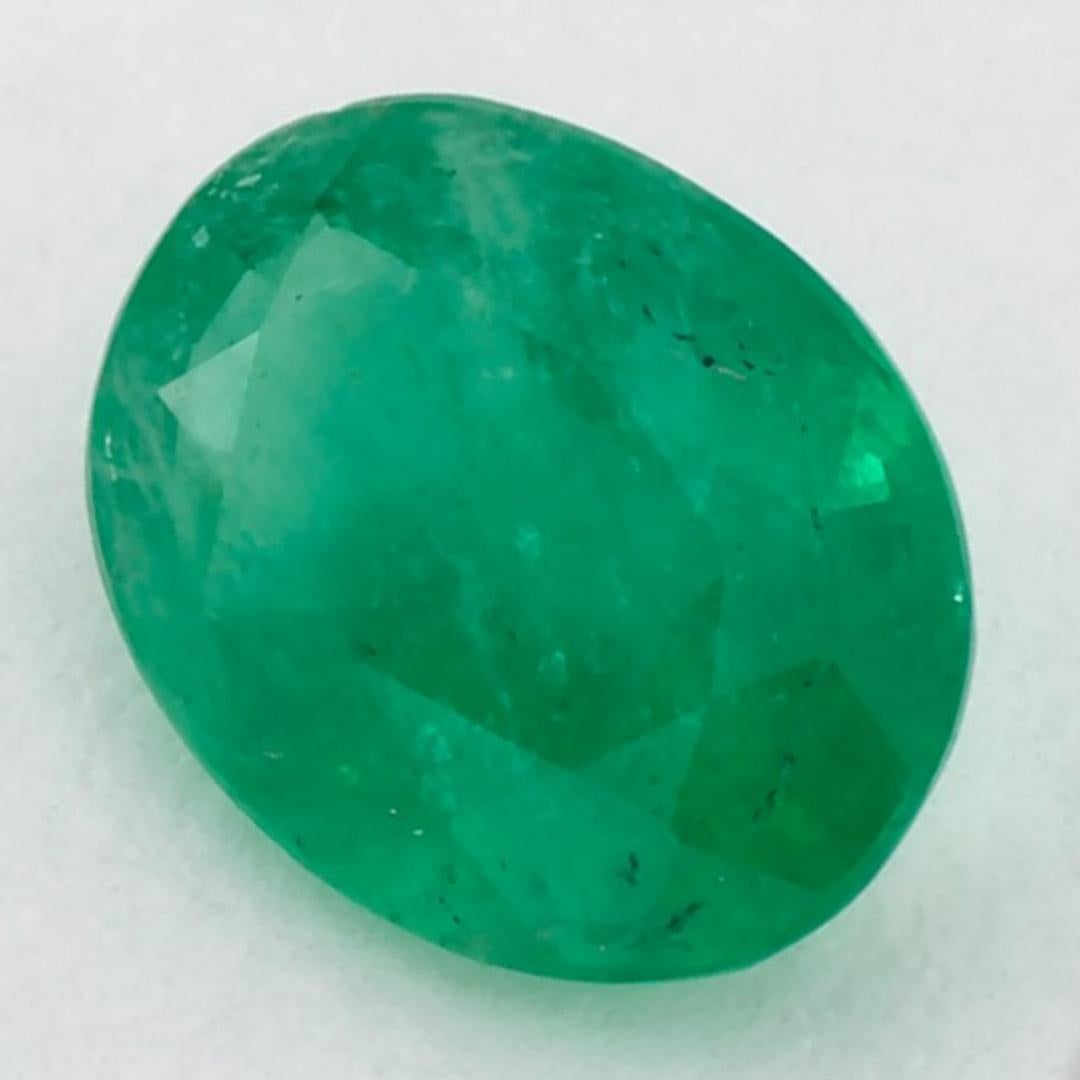 Mit seinem leuchtenden grünen Farbton ist der Geburtsstein für den Mai ein Symbol für neues Wachstum im Frühling. 

Entdecken Sie die lebendige Kollektion von Smaragden, Rubinen und Saphiren in unserem Geschäft, die als lose Edelsteine erhältlich