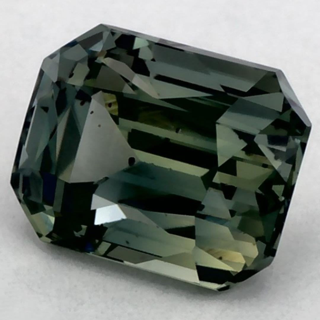 Taille octogone 1.02 Ct Green Sapphire Octagon Loose Gemstone (pierre précieuse en vrac) en vente