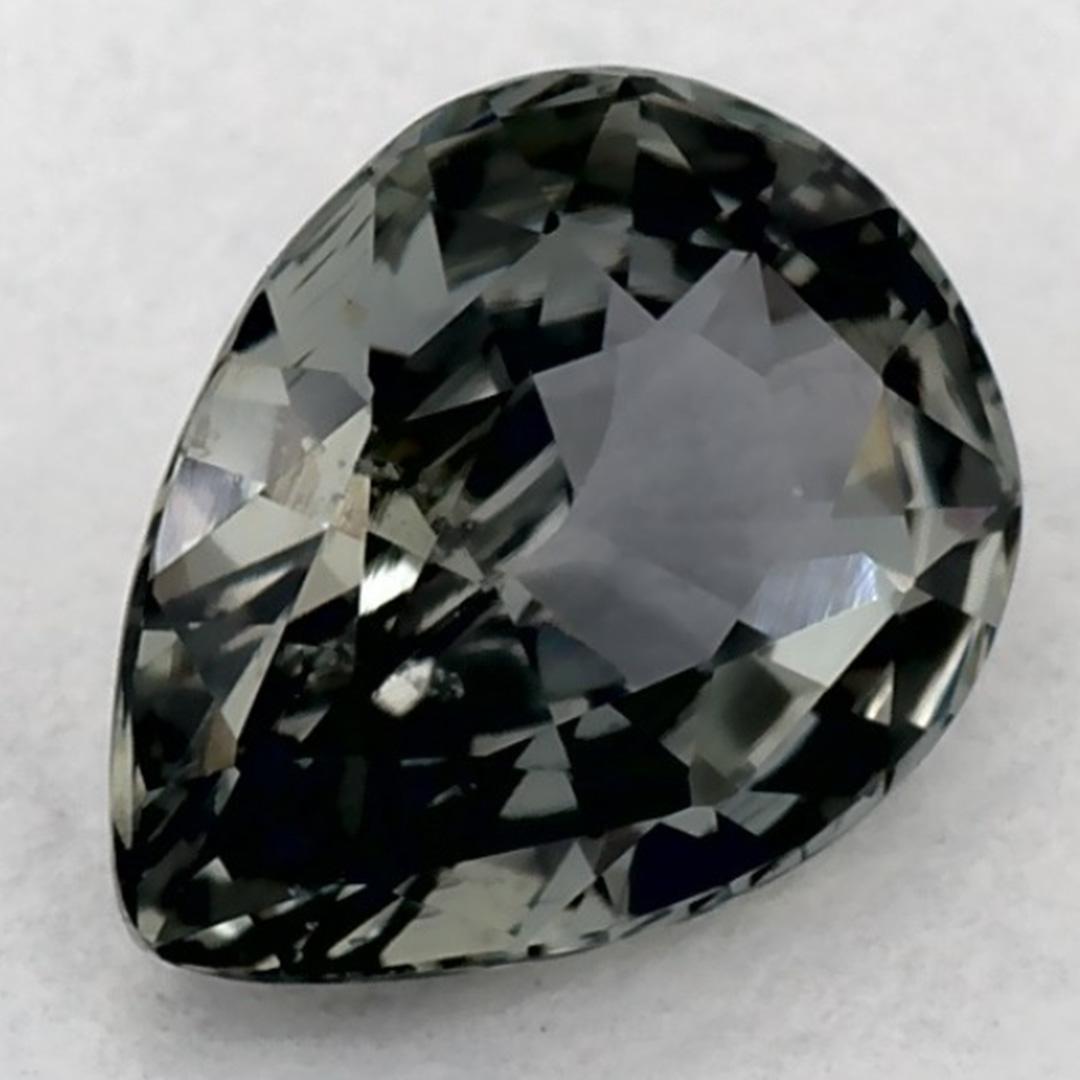 Taille poire 1.02 Ct Green Sapphire Pear Loose Gemstone (pierre précieuse en vrac) en vente