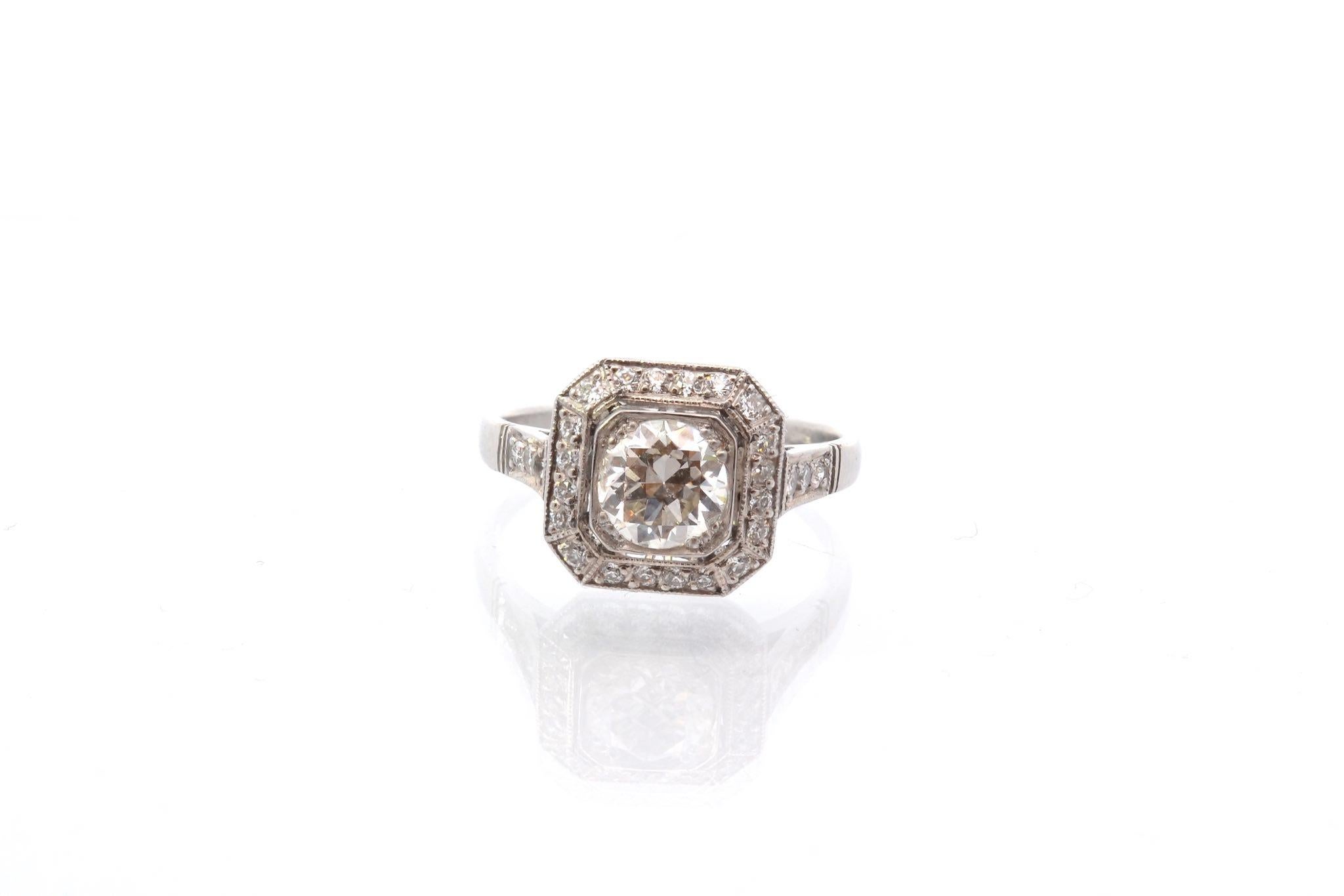 Stones: Old cut diamond of 1.02 cts SI2 / J and diamonds: 0.35 ct
Material: Platinum
Weight: 5.2g.
Period: Recent handmade art deco style
Size: 53 (free sizing)
Certificate
Ref. : 25193 - 25156