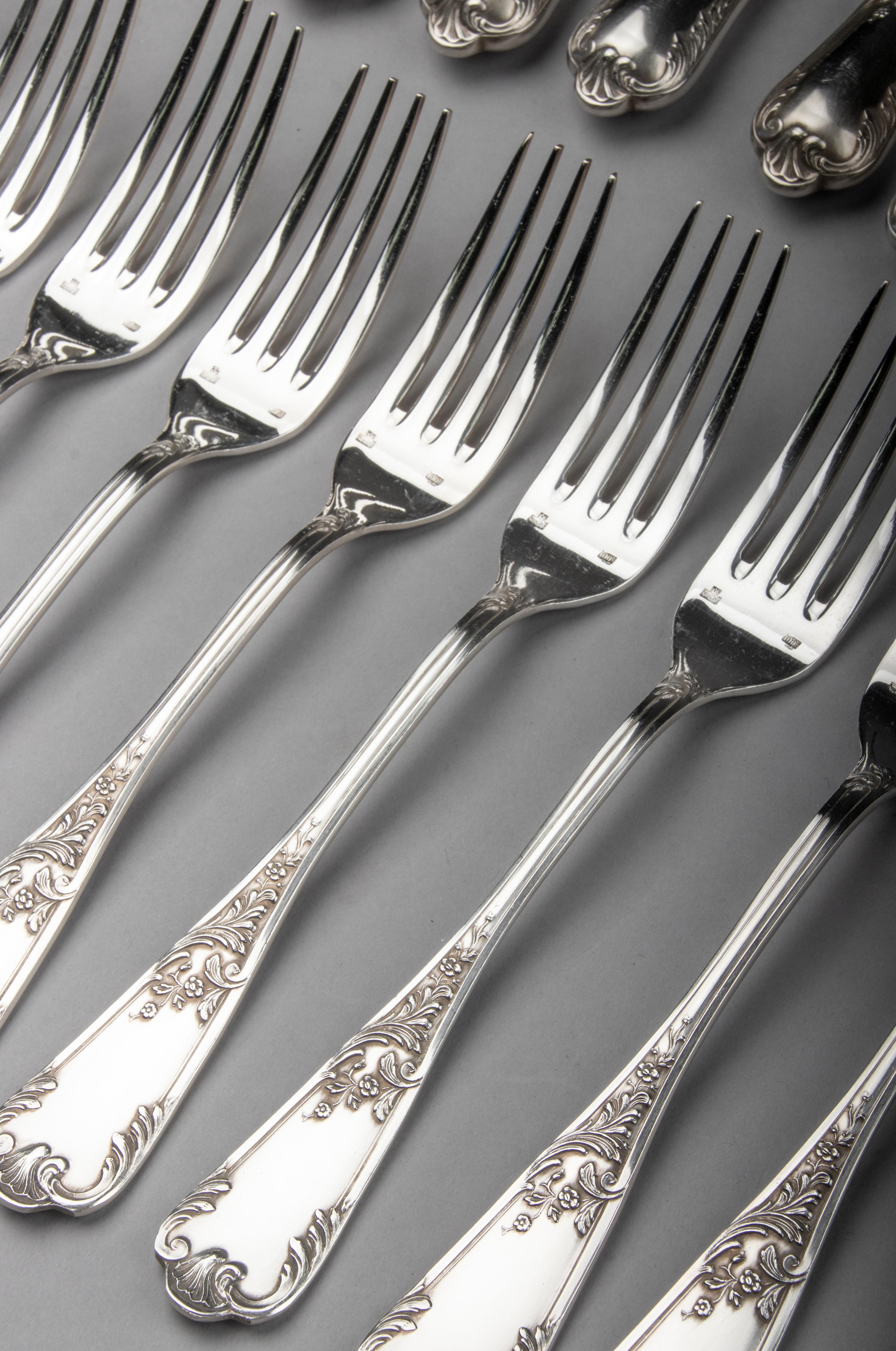 102-Piece Silver-Plated Flatware Set Made by Vanstahl Louis XV-Style 8