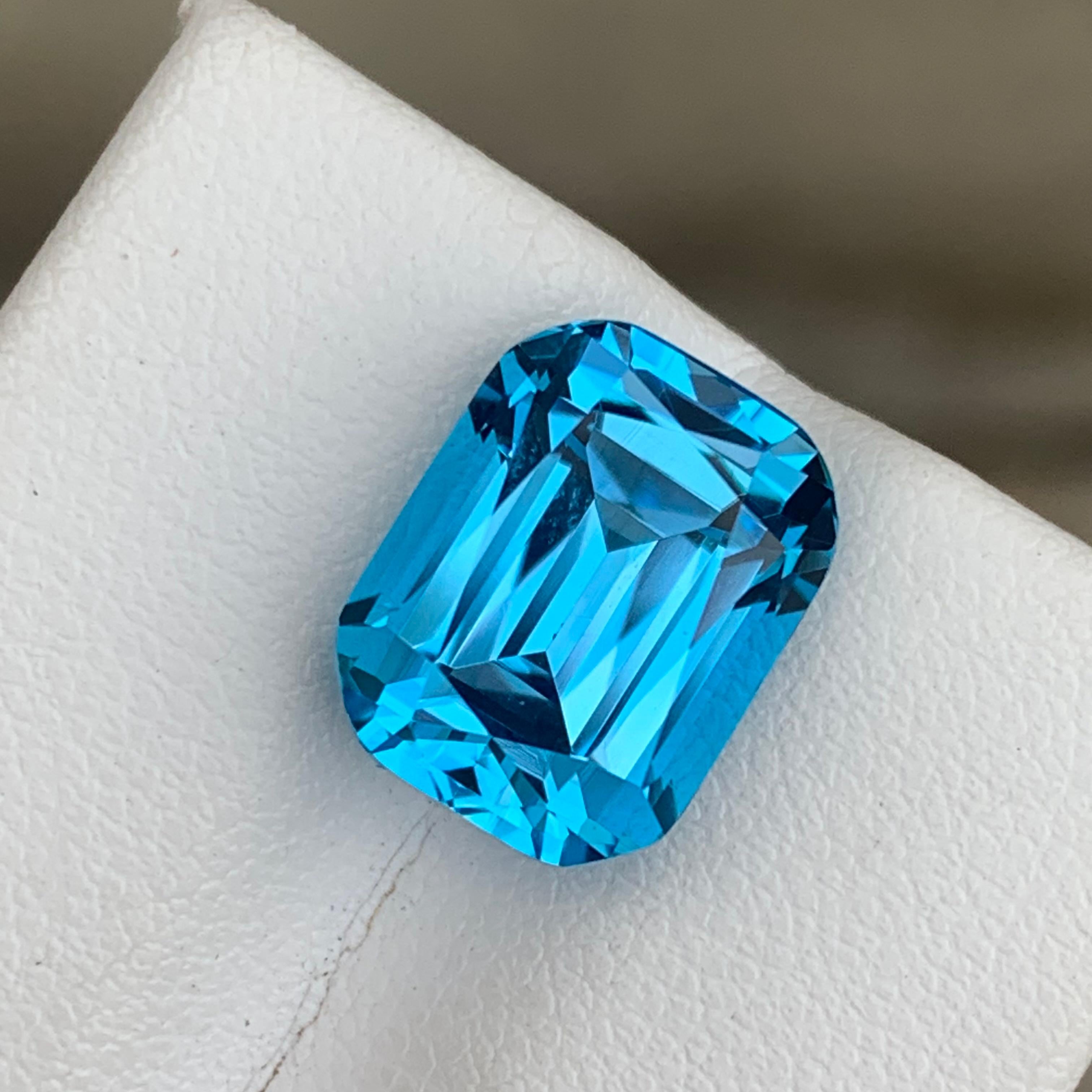 10.20 Carat Loose Electric Blue Topaz Long Cushion Shape for Jewelry Making In New Condition For Sale In Peshawar, PK