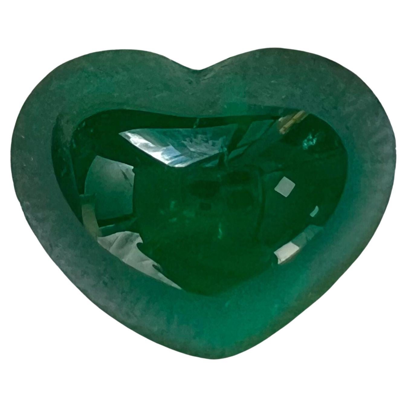 10.20 Carat Natural Emerald Heart Cabochon Sugarloaf Unique Cut Loose Gemstone For Sale