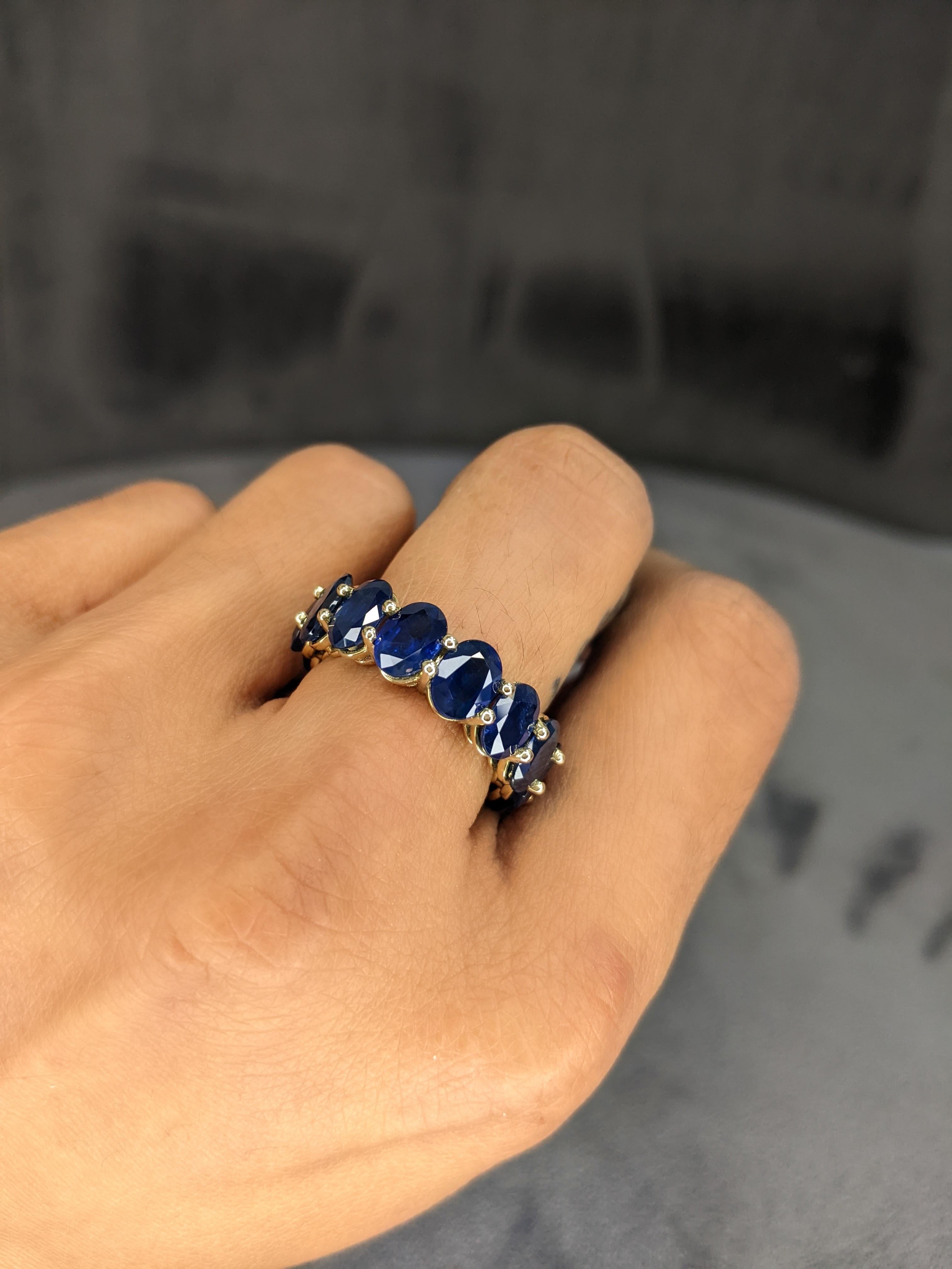 For Sale:  10.20 Carat Natural Oval Sapphire Eternity Band 2