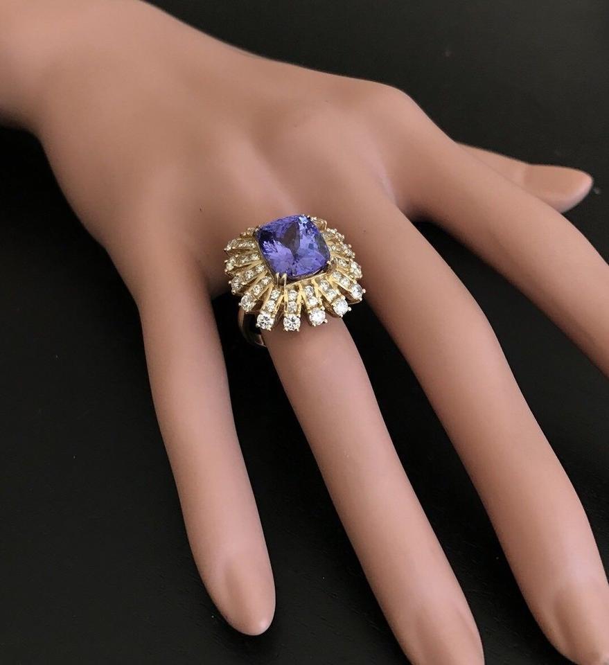 Bague en or jaune 14 carats avec tanzanite naturelle de 10,20 carats, très belle apparence et diamants Neuf - En vente à Los Angeles, CA
