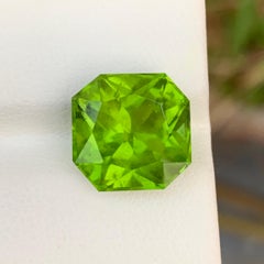 10.20 Carats Octagon Shape Peridot Gem Pakistan Mine
