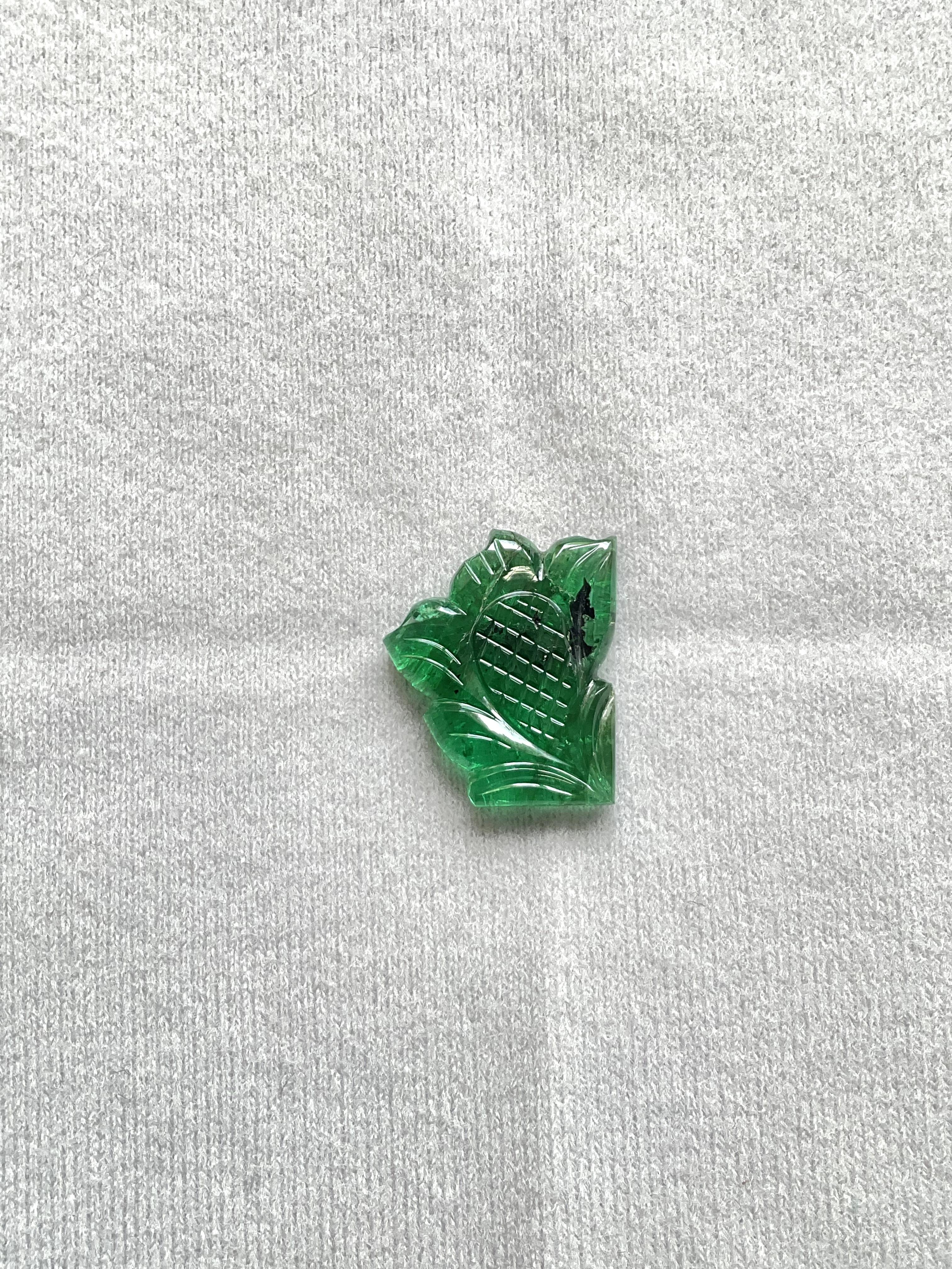 Women's or Men's 10.20 carats zambian flower carved for fine jewelry top quality natural gemstone For Sale