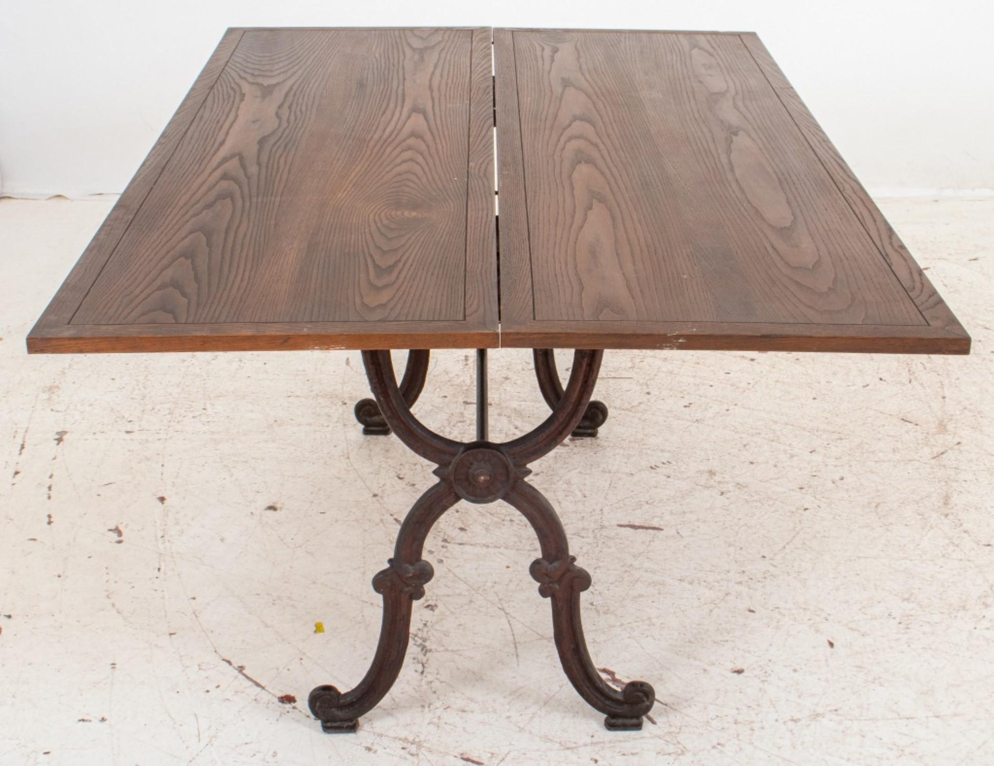 The dimensions for the vintage bistro-style dining table are as follows:

Open:

Height: 28