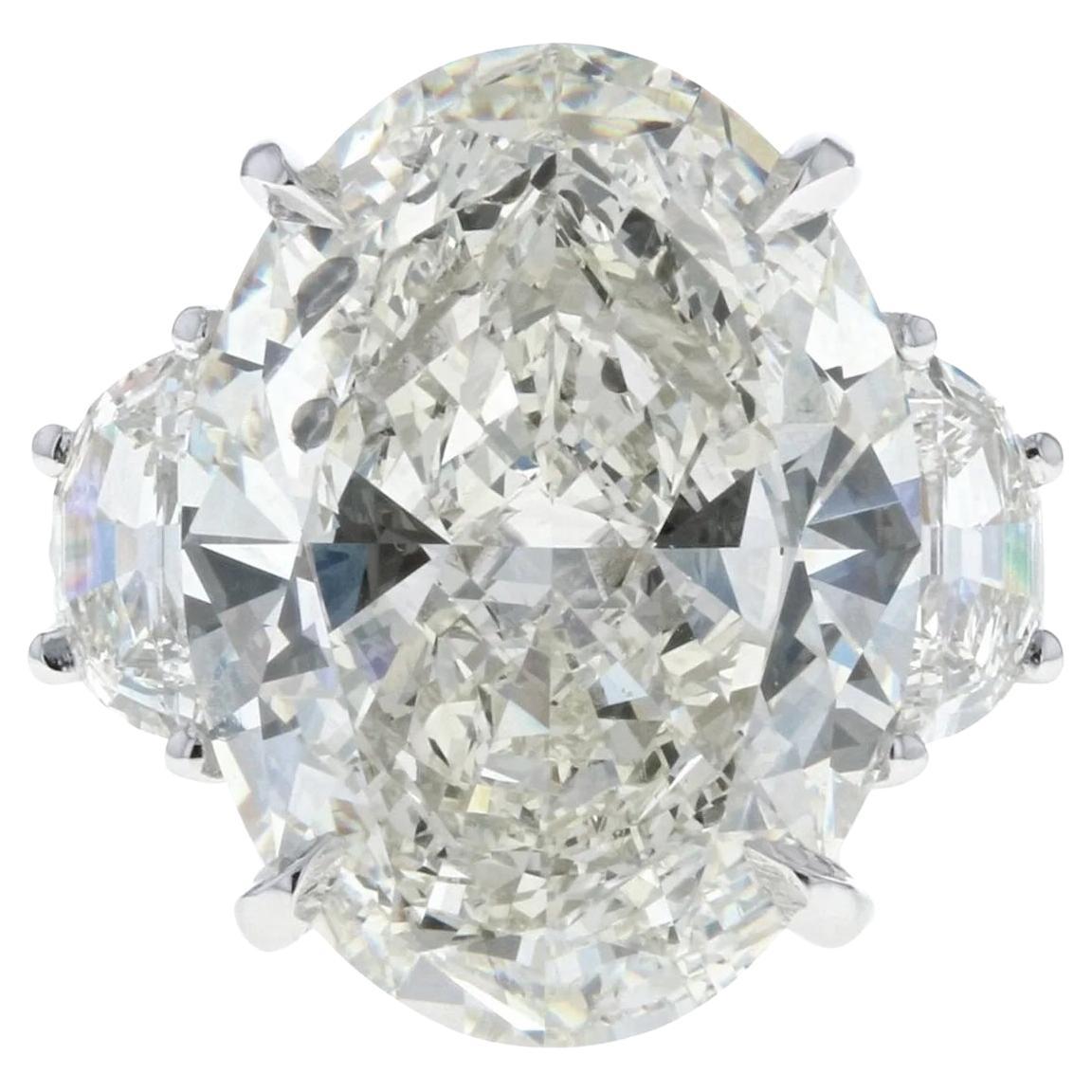 Bague de fiançailles à diamant ovale naturel de 10,20ct certifiée GIA en vente