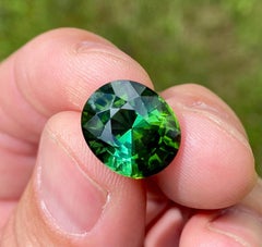 10,20 ct. Tourmaline VERTE, pierre précieuse naturelle en vrac, taille ovale, originaire du Nigeria.