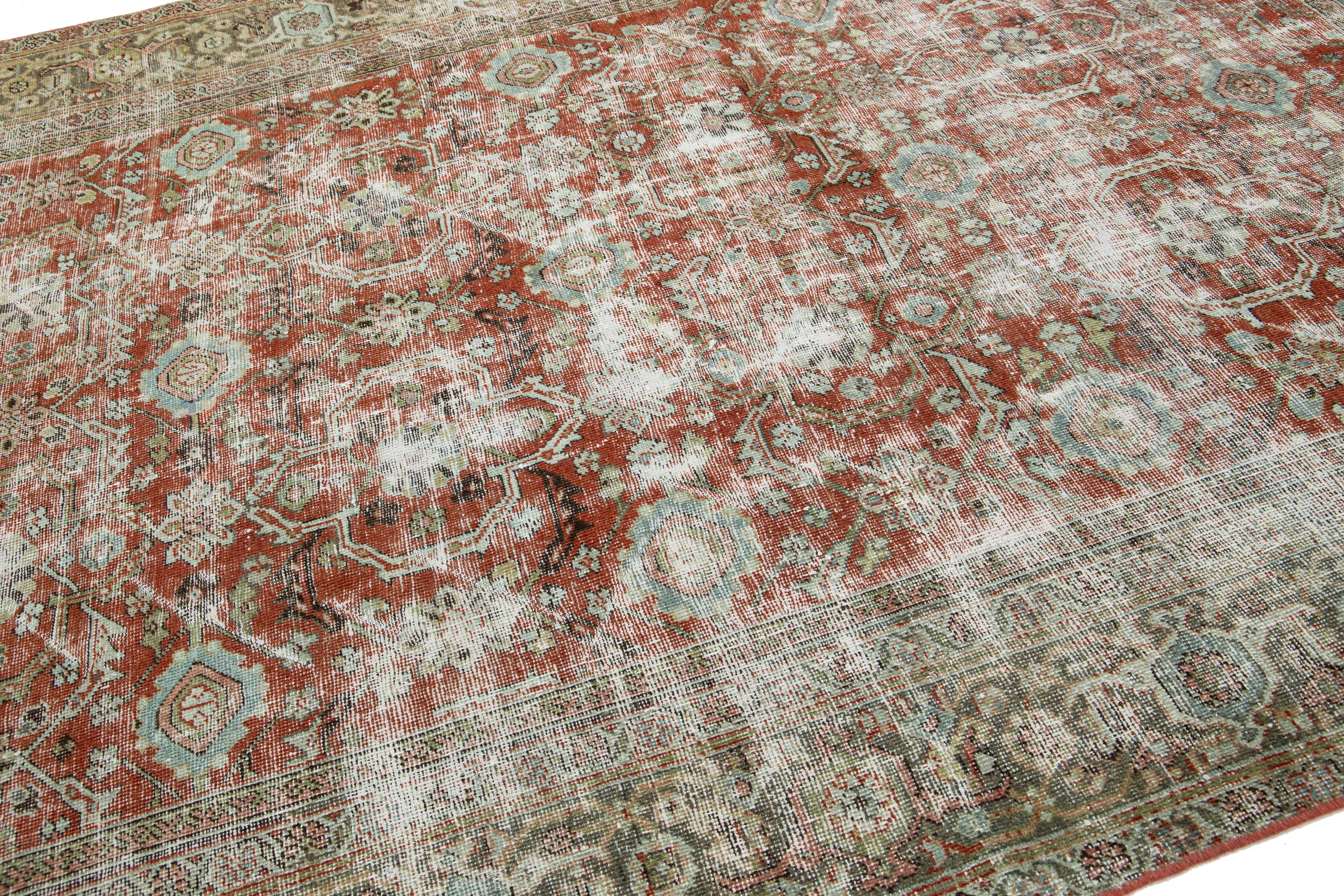 1920s Rust Handmade Mahal Wool Rug Vintage Distressed Designed In Good Condition For Sale In Norwalk, CT