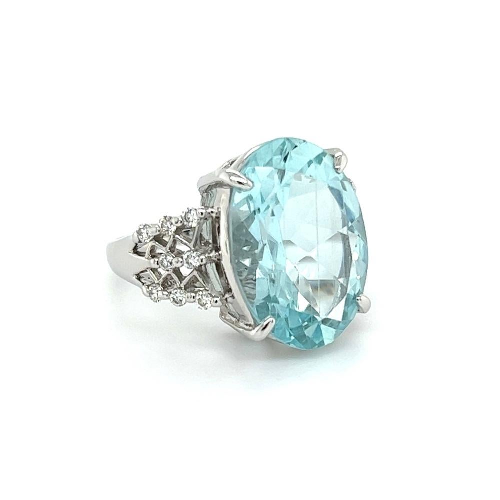 Women's 10.21 Carat Oval Aquamarine and Diamond Platinum Ring Estate Fine Jewelry For Sale