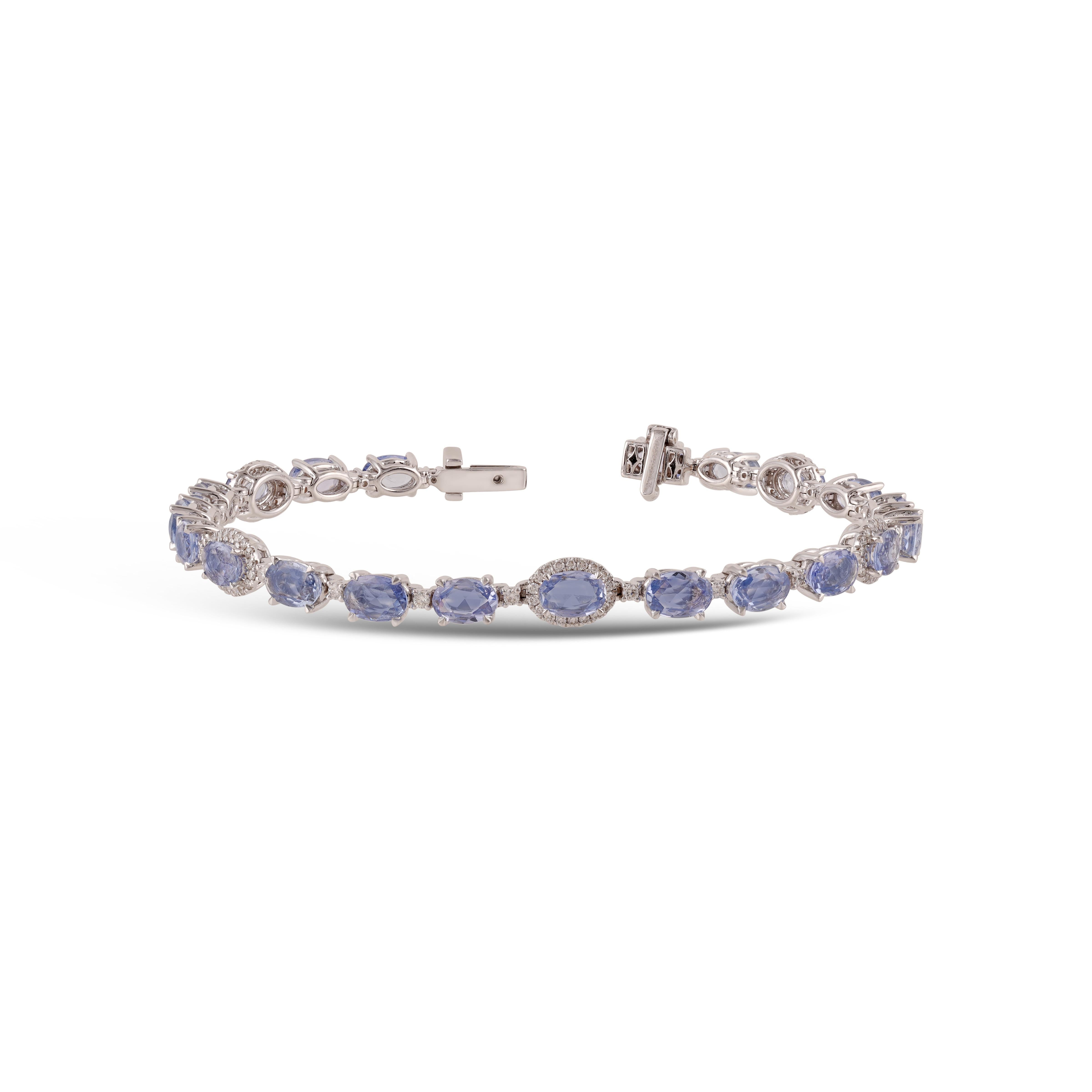 10.21 Carat Sapphire and Diamond Bracelet in 18k Gold

This magnificent Oval shape sapphire tennis bracelet is incredulous. The solitaire Oval-shaped Oval-cut sapphires are beautifully With Single  Diamonds making the bracelet more graceful and