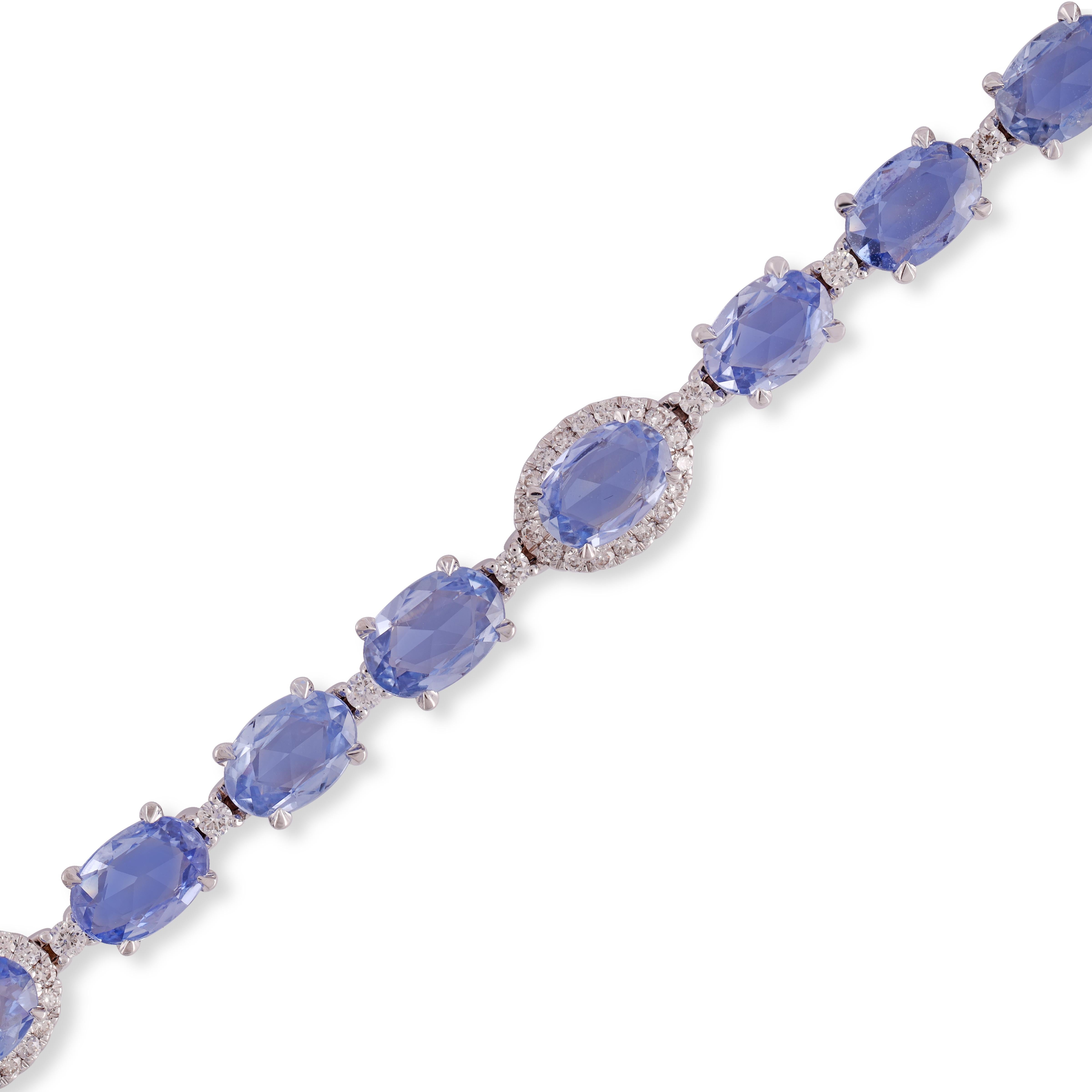 Contemporary 10.21 Carat Sapphire and Diamond Bracelet in 18k Gold For Sale