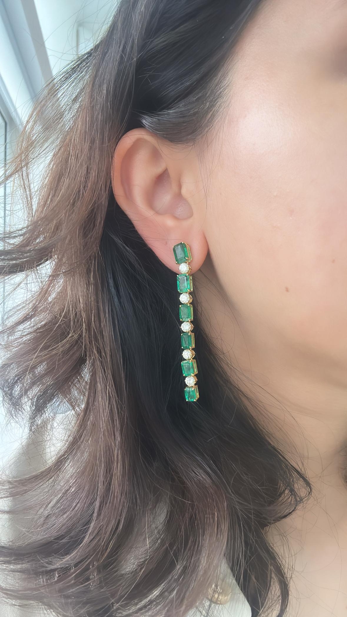 10.22 carats natural Zambian Emerald & Diamonds Chandelier Earrings in 18K Gold For Sale 7