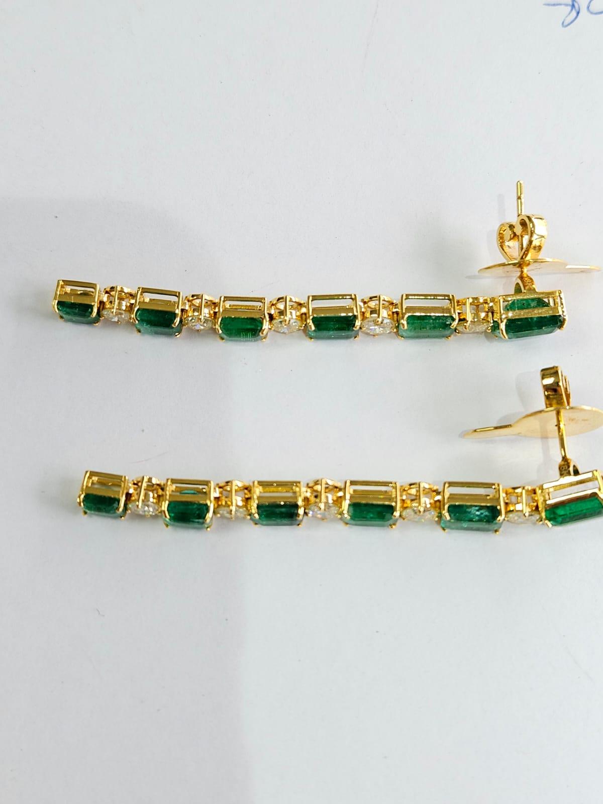 10.22 carats natural Zambian Emerald & Diamonds Chandelier Earrings in 18K Gold For Sale 2