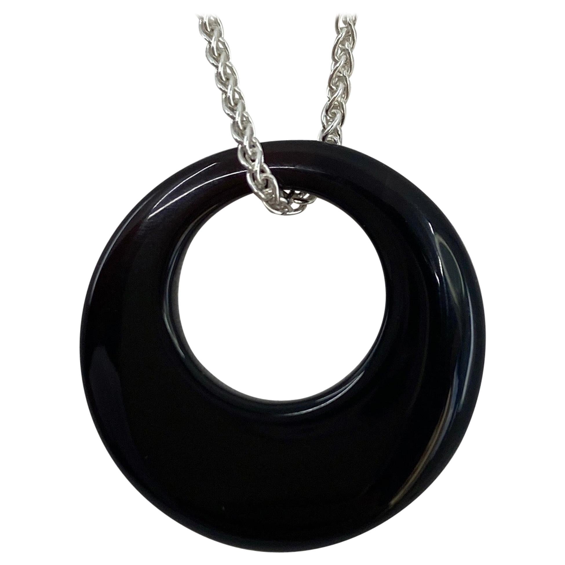 10.22ct Black Onyx Circle Sterling Silver Spiga Chain Pendant Necklace