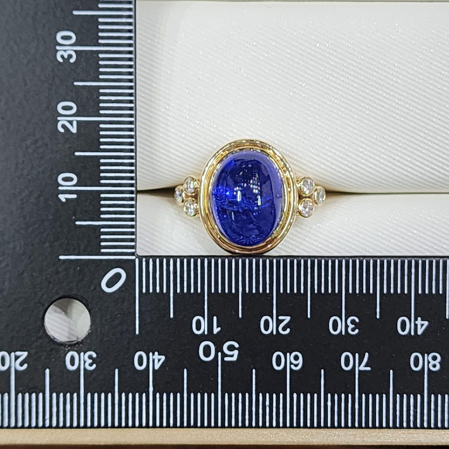 IGI Certified 10.22Ct Cabochon Tanzanite Cocktail Ring in 14K Yellow Gold 1
