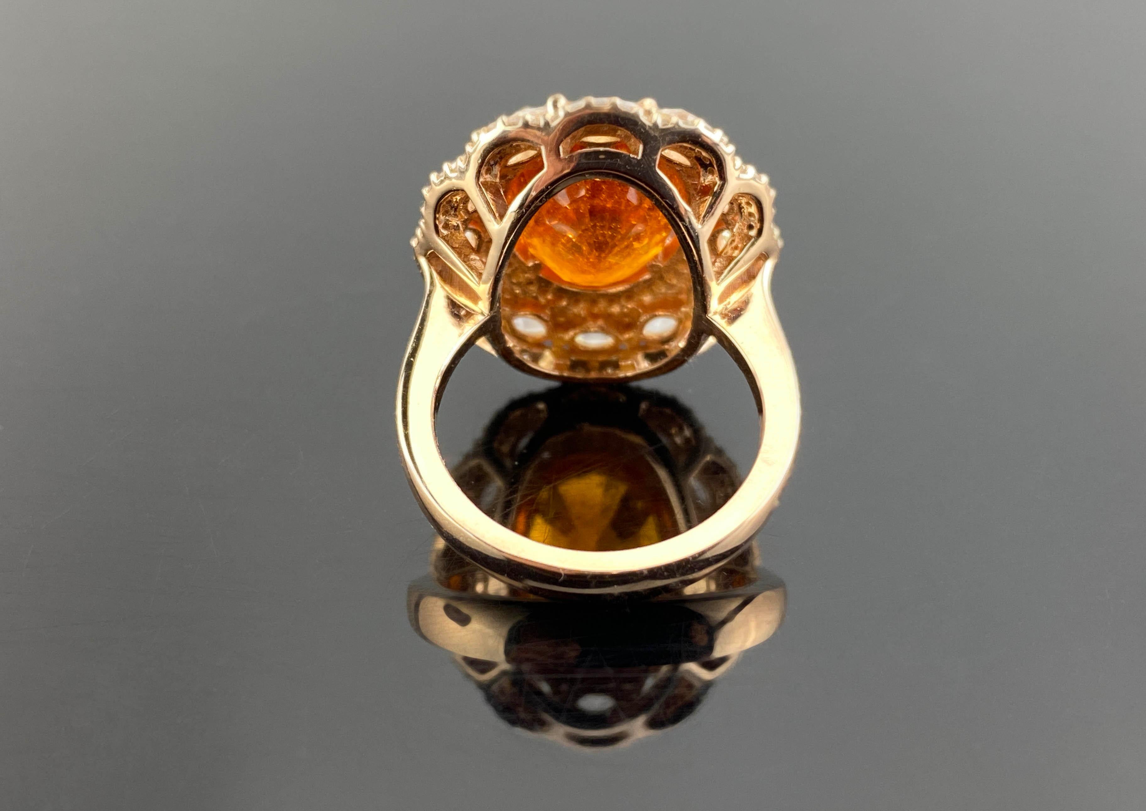 Bague de fiançailles en grenat mandarin Spersastite 10,23 carats et diamants Neuf - En vente à Bangkok, Thailand