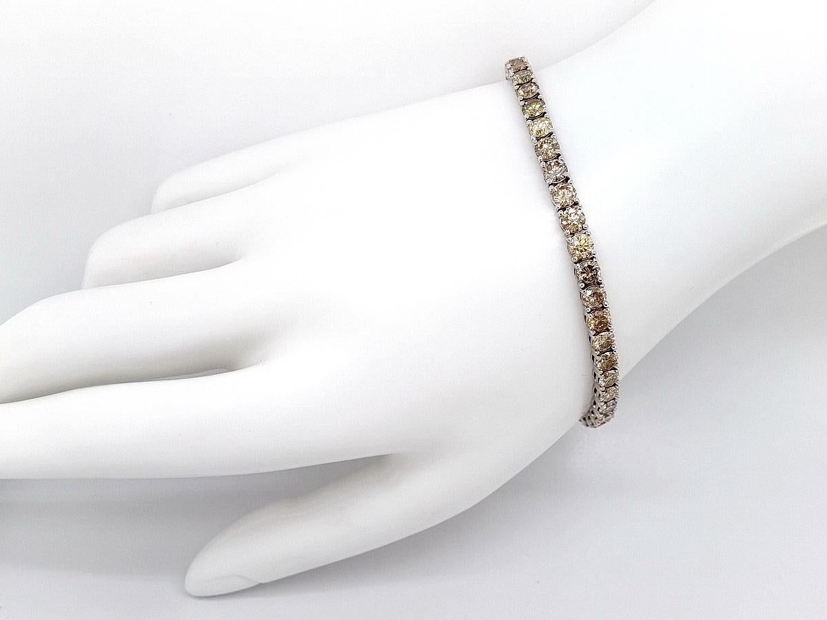 IGI Certified 10.24ct Natural Fancy Color Diamond Bracelet 14k White Gold  In New Condition In Ramat Gan, IL