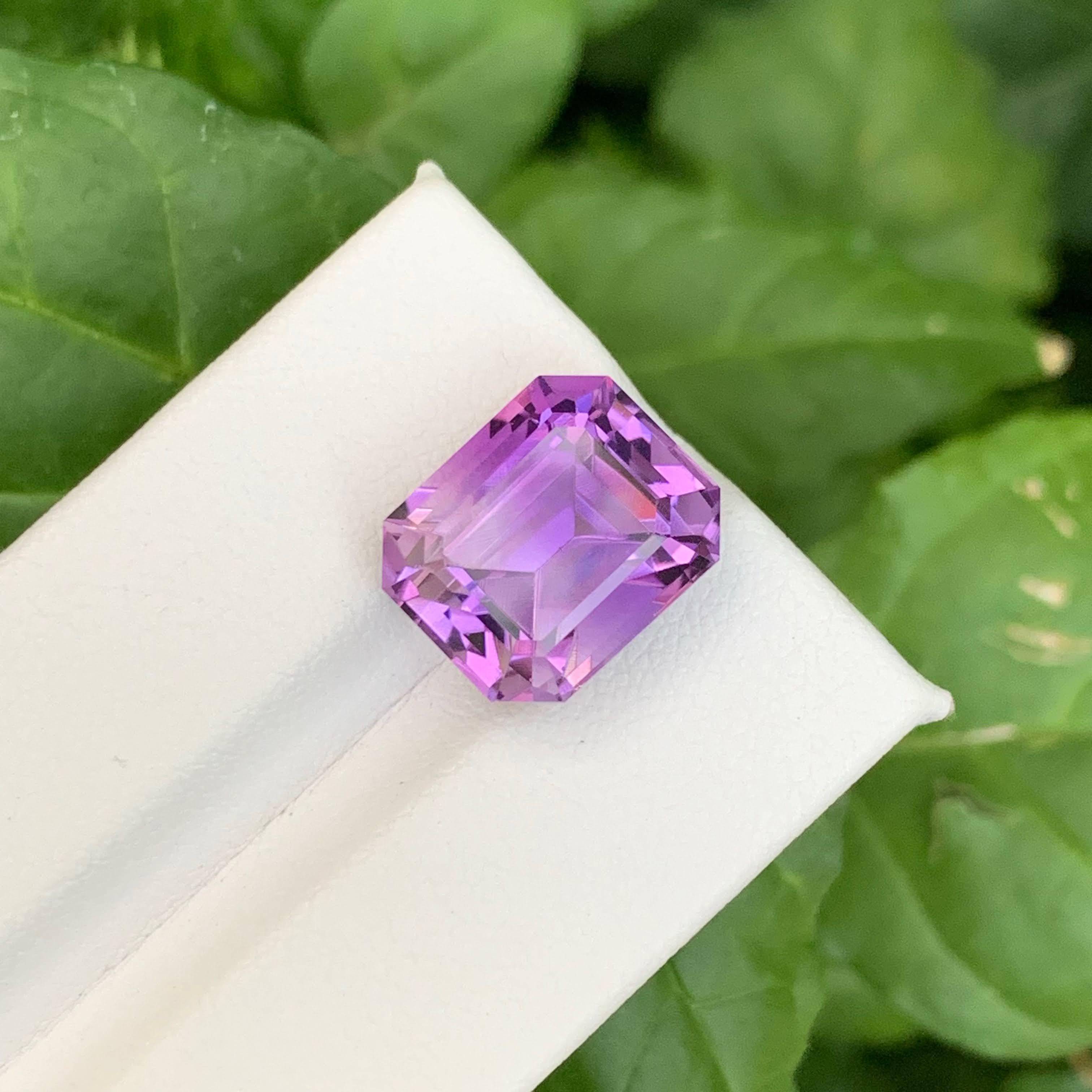 10.25 Karat Natürlicher Loser Lila Amethyst Stein Smaragd Schliff Brasilianischer Edelstein (Moderne) im Angebot