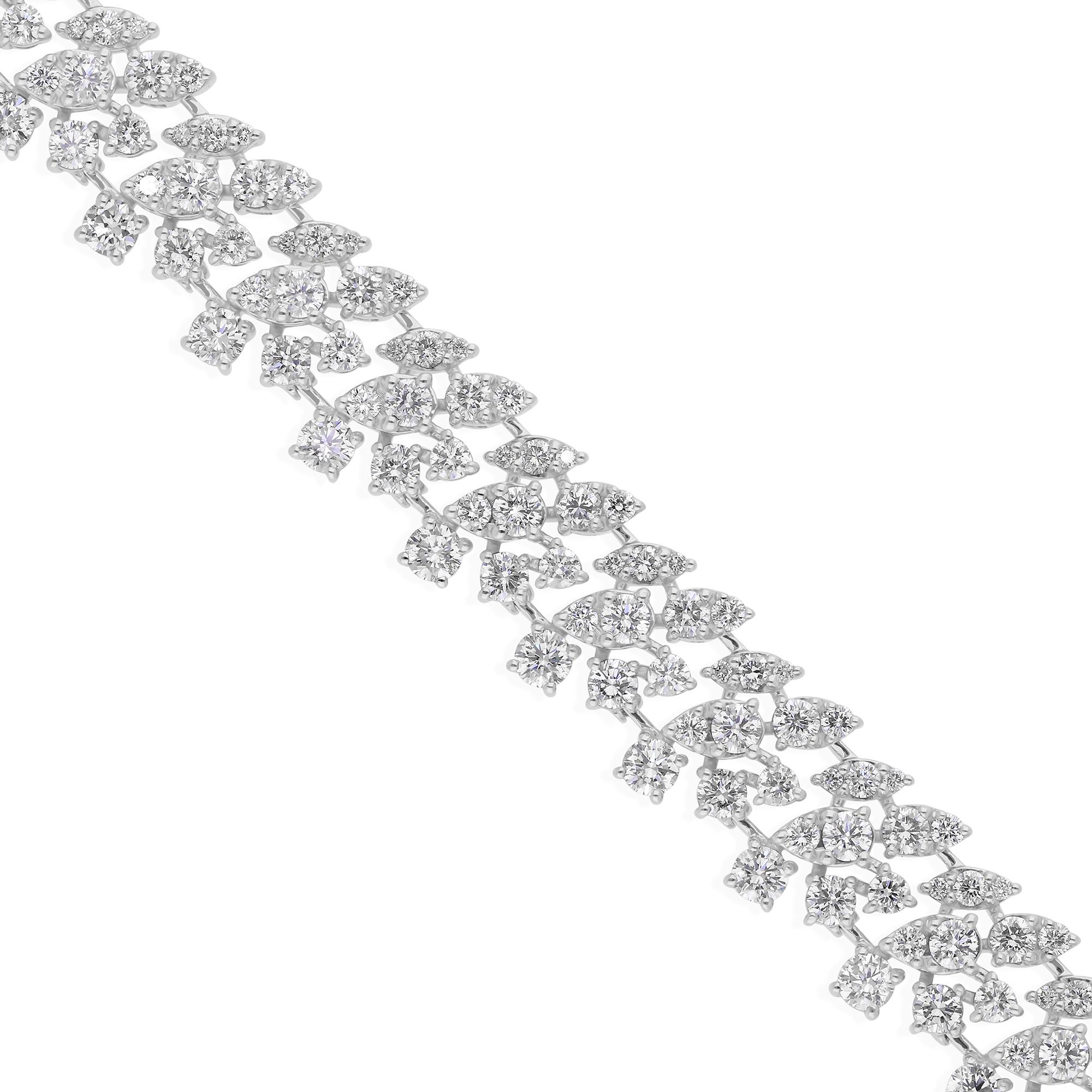 Bracciale di fidanzamento largo con diamanti da 10,25 carati SI/H Oro bianco 18 carati Tutta la tariffa pagata In condizioni Nuovo in vendita a Diera, Dubai