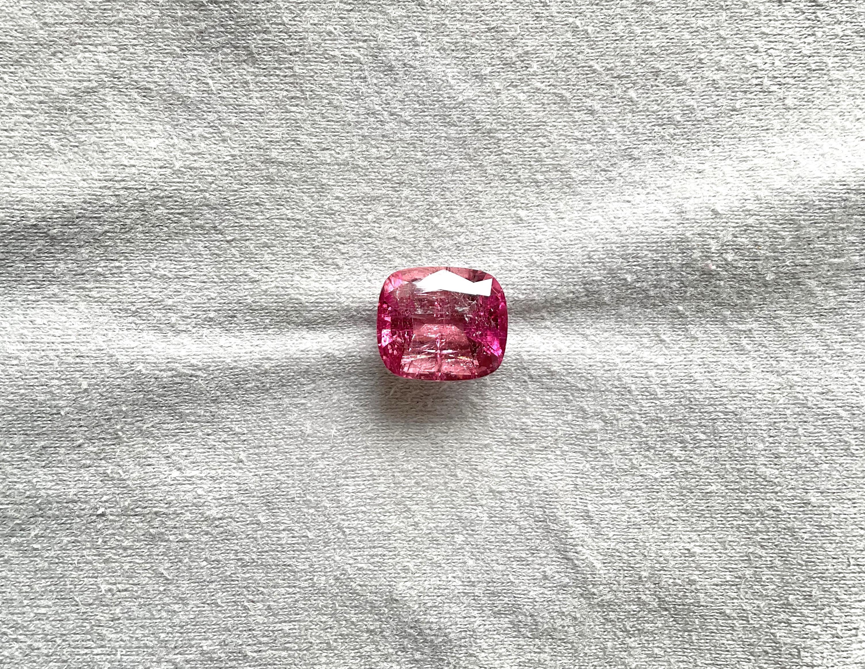 10.26 Carat Top Quality Pink Tourmaline Cushion CutStone For Jewelry Natural Gem In New Condition For Sale In Jaipur, RJ