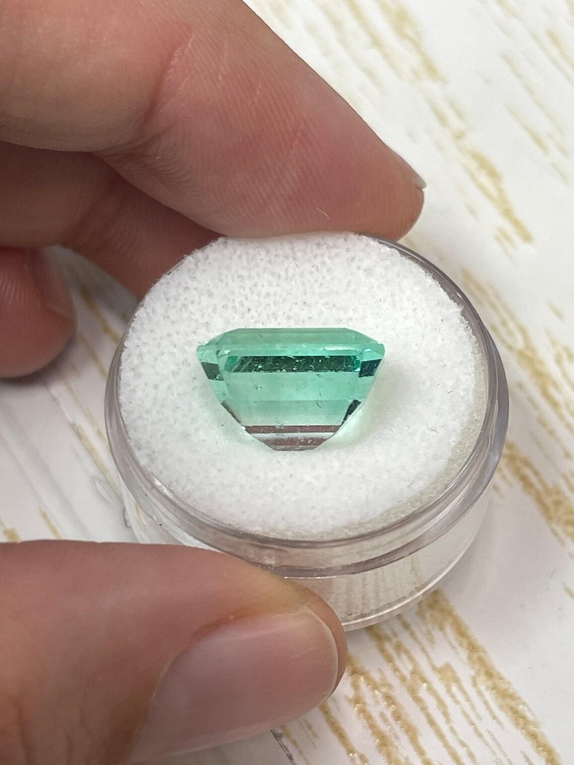 da uomo o donna 10,26ct VS Smeraldo colombiano Jyotish: 13x11 Taglio Smeraldo Verde per l'Astrologia in vendita