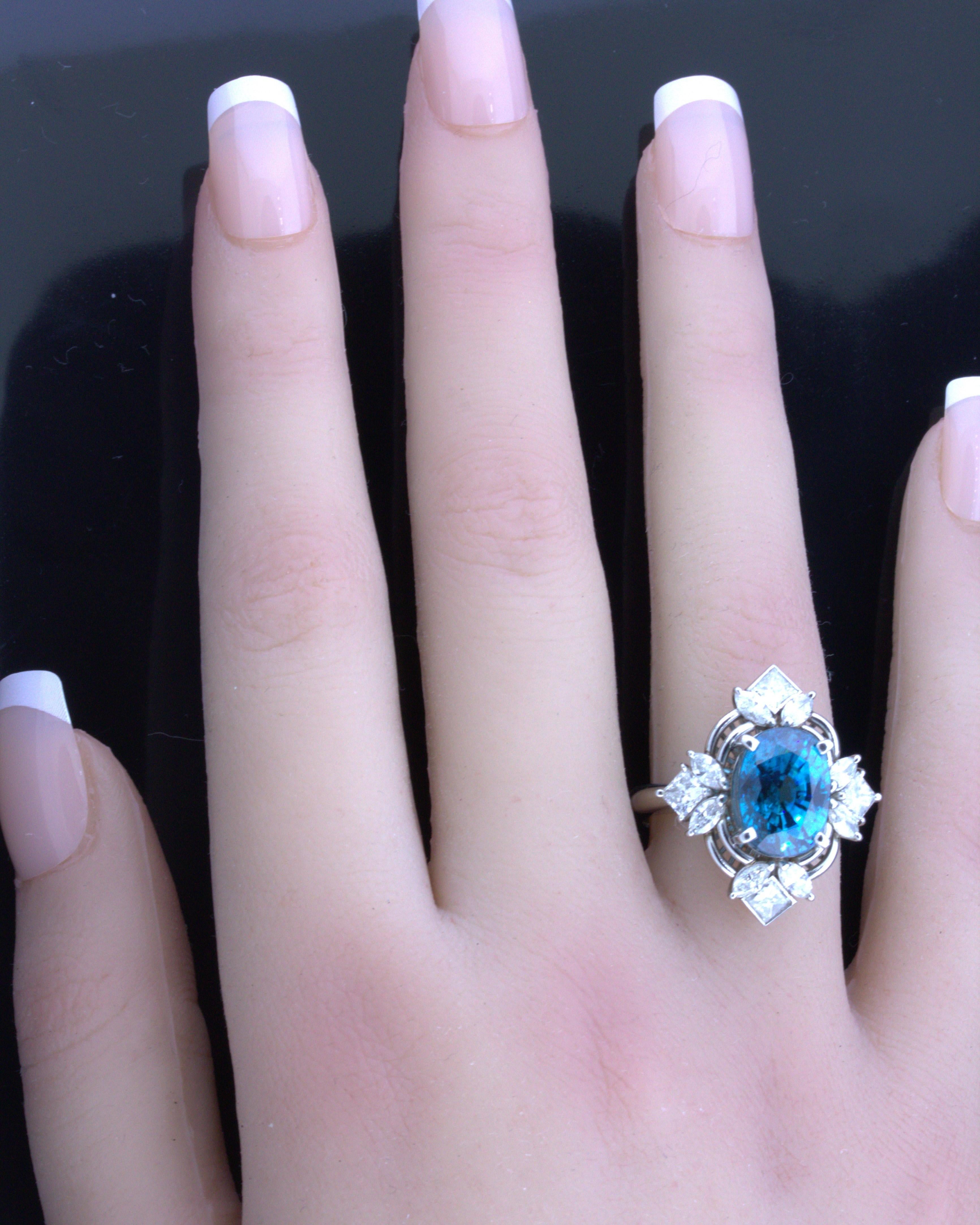 10.28 Carat Blue Zircon Diamond Platinum Ring In New Condition In Beverly Hills, CA