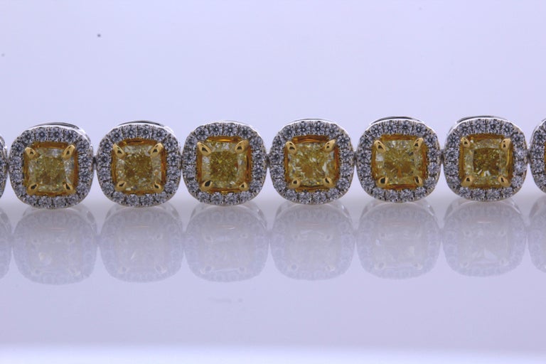 10.28 Carat Cushion Cut Fancy Yellow VS2+ Diamond Tennis Bracelet 18 Karat Gold For Sale 2
