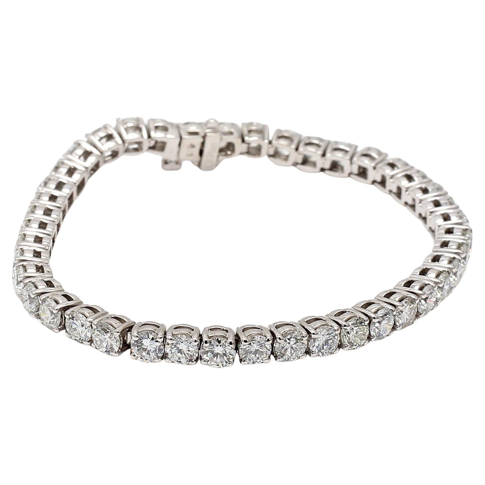 10.28 Carat Round Brilliant H VS1 Diamond Platinum Tennis Bracelet For Sale
