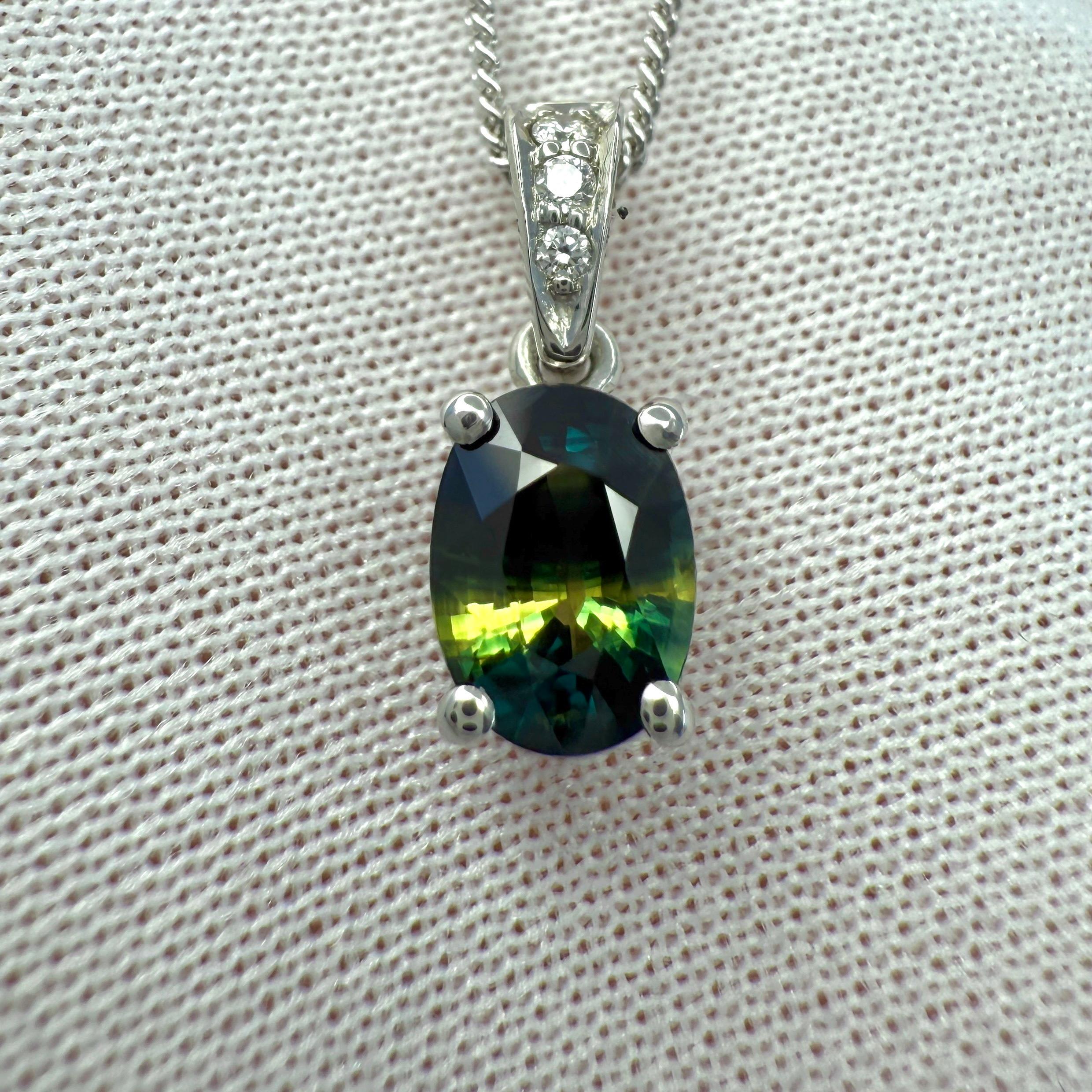 Taglio ovale Ciondolo in platino con zaffiro bicolore e diamante da 1,02 ct certificato GIA e non trattato in vendita