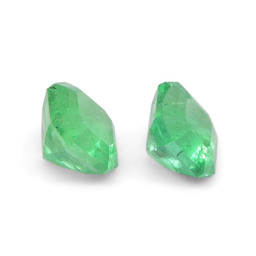 1.02ct Pair Square Green Emerald from Colombia For Sale 1