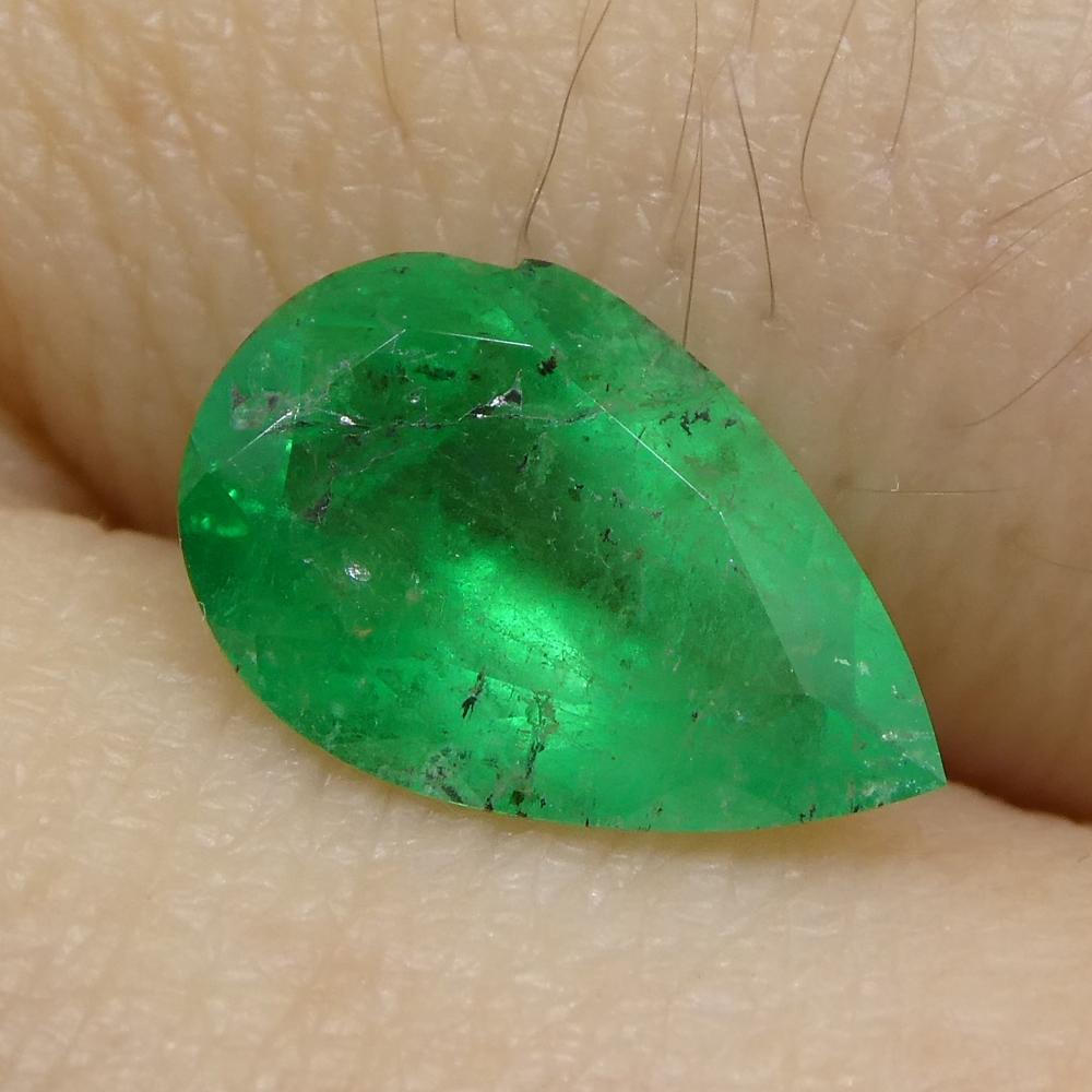 1.02ct Pear Green Emerald from Colombia For Sale 9