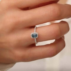 1.02ct Teal Sapphire And Diamond Ring