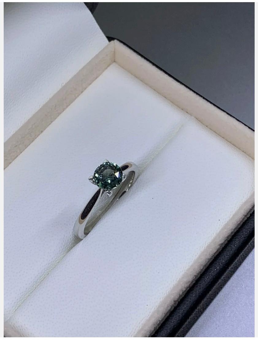 1.02ct Teal Sapphire Solitaire Engagement Ring 18ct White Gold In New Condition For Sale In London, GB