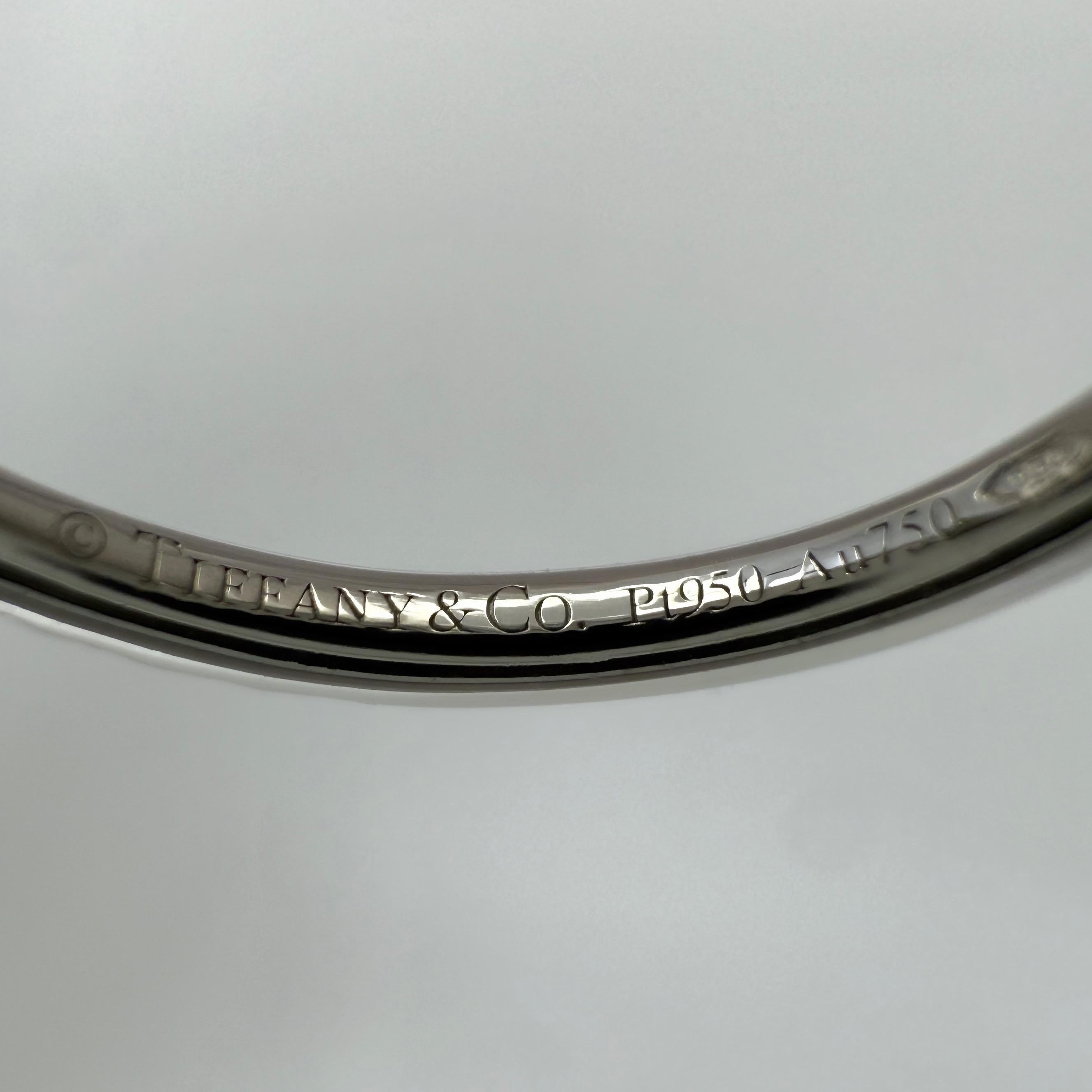 1,02 carati Tiffany & Co. Anello con diamante giallo intenso in oro e platino Soleste Halo in vendita 2