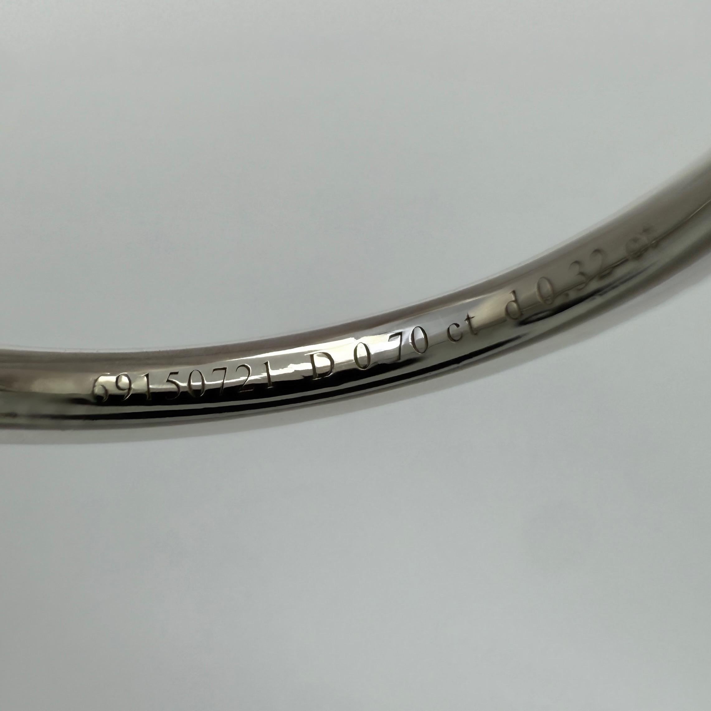 1,02 carati Tiffany & Co. Anello con diamante giallo intenso in oro e platino Soleste Halo in vendita 3