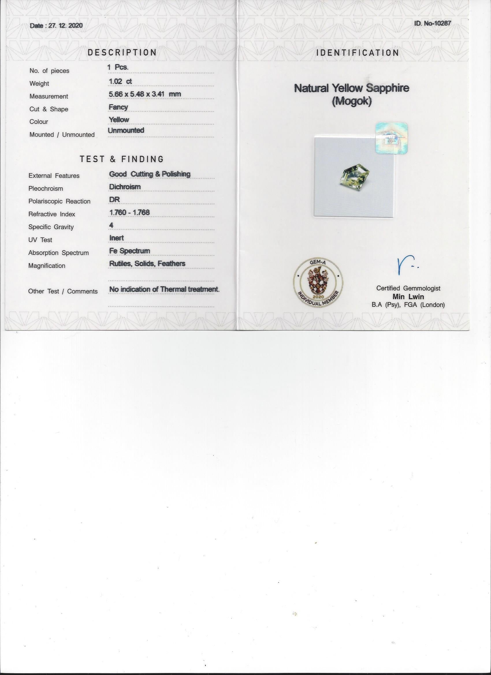 1.02Ct yellow sapphire and diamond ring in 18k solid gold For Sale 2