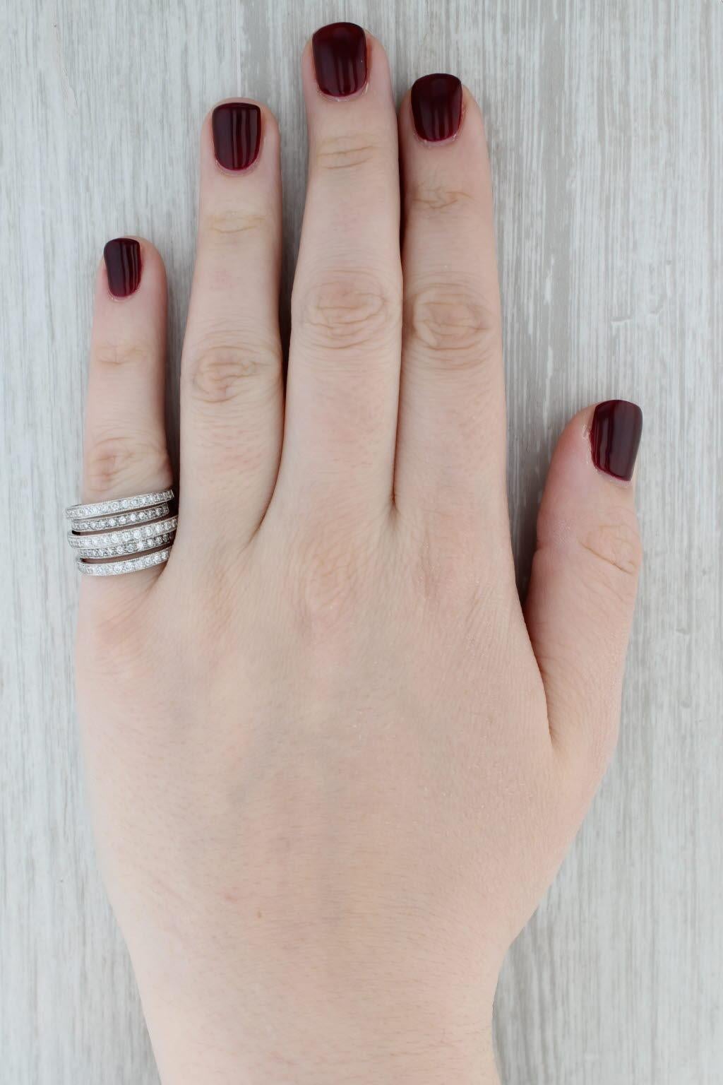 Anello a fascia multipla con diamanti da 1,02 ct. in oro bianco 18 carati misura 8 Cocktail in vendita 4